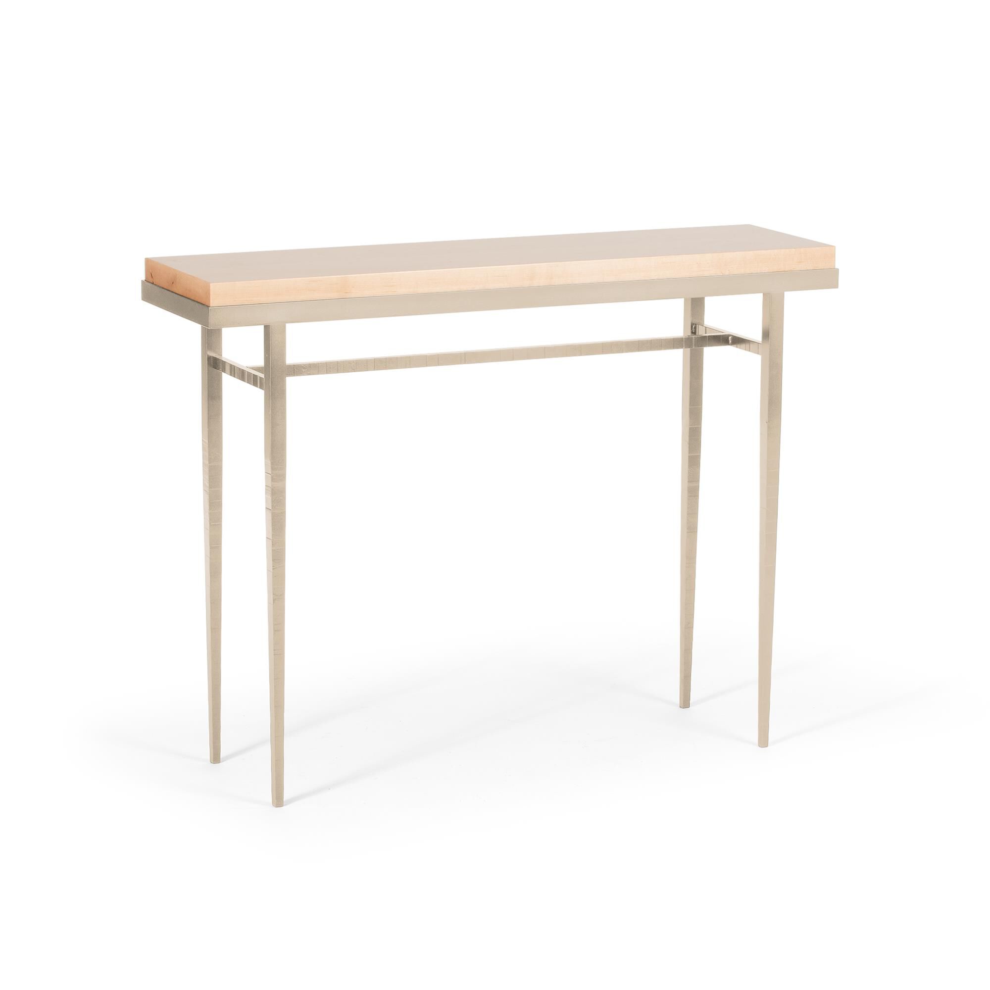 Shown in Soft Gold finish and Maple Natural accent