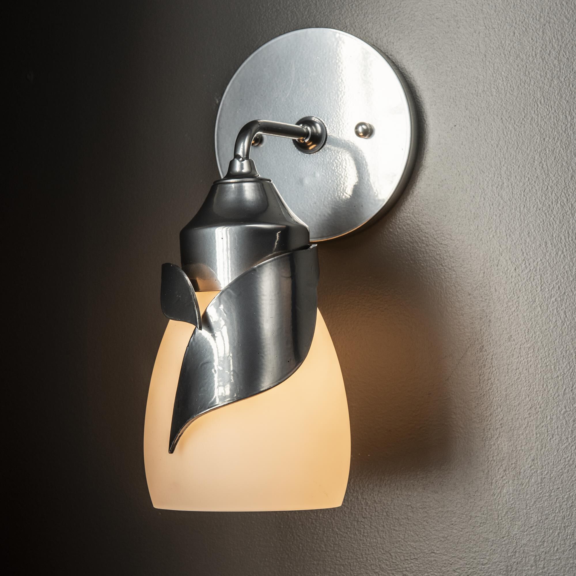 Hubbardton Forge Lapas 10 Inch Wall Sconce