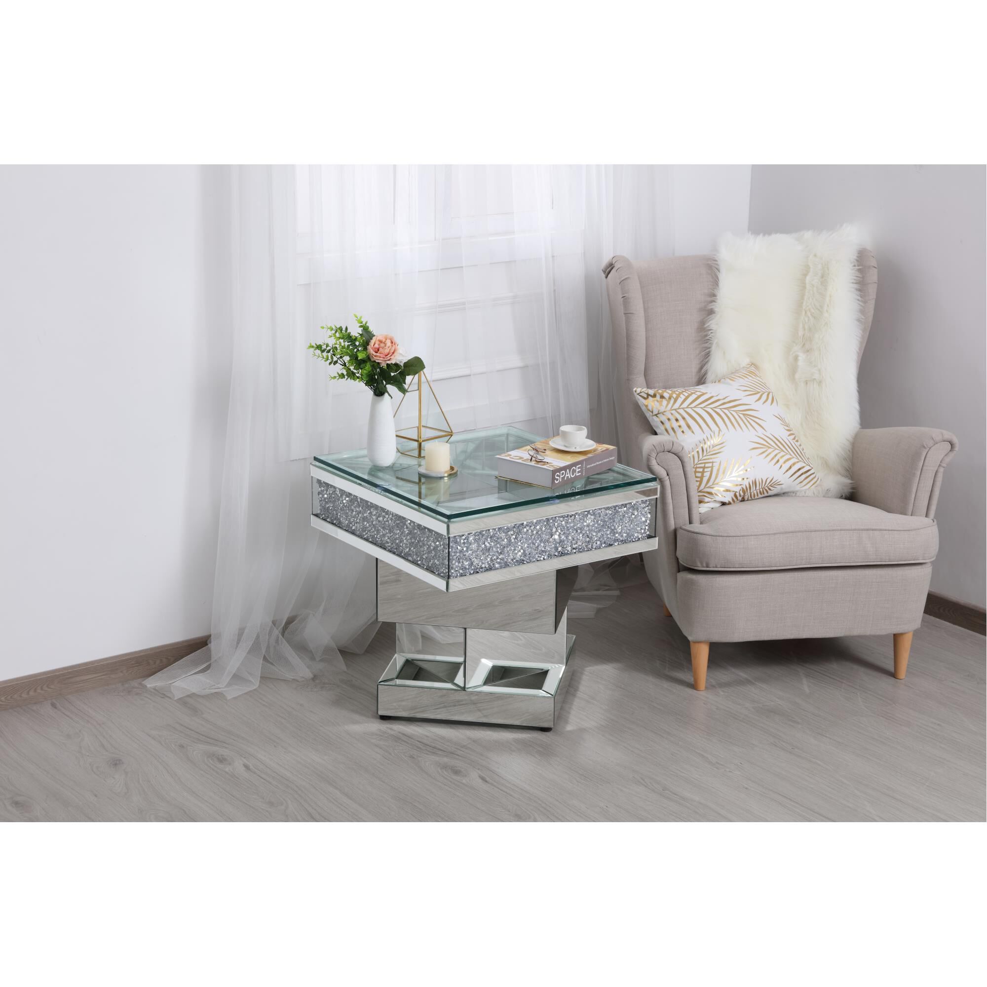 Modern End Table by Elegant Decor