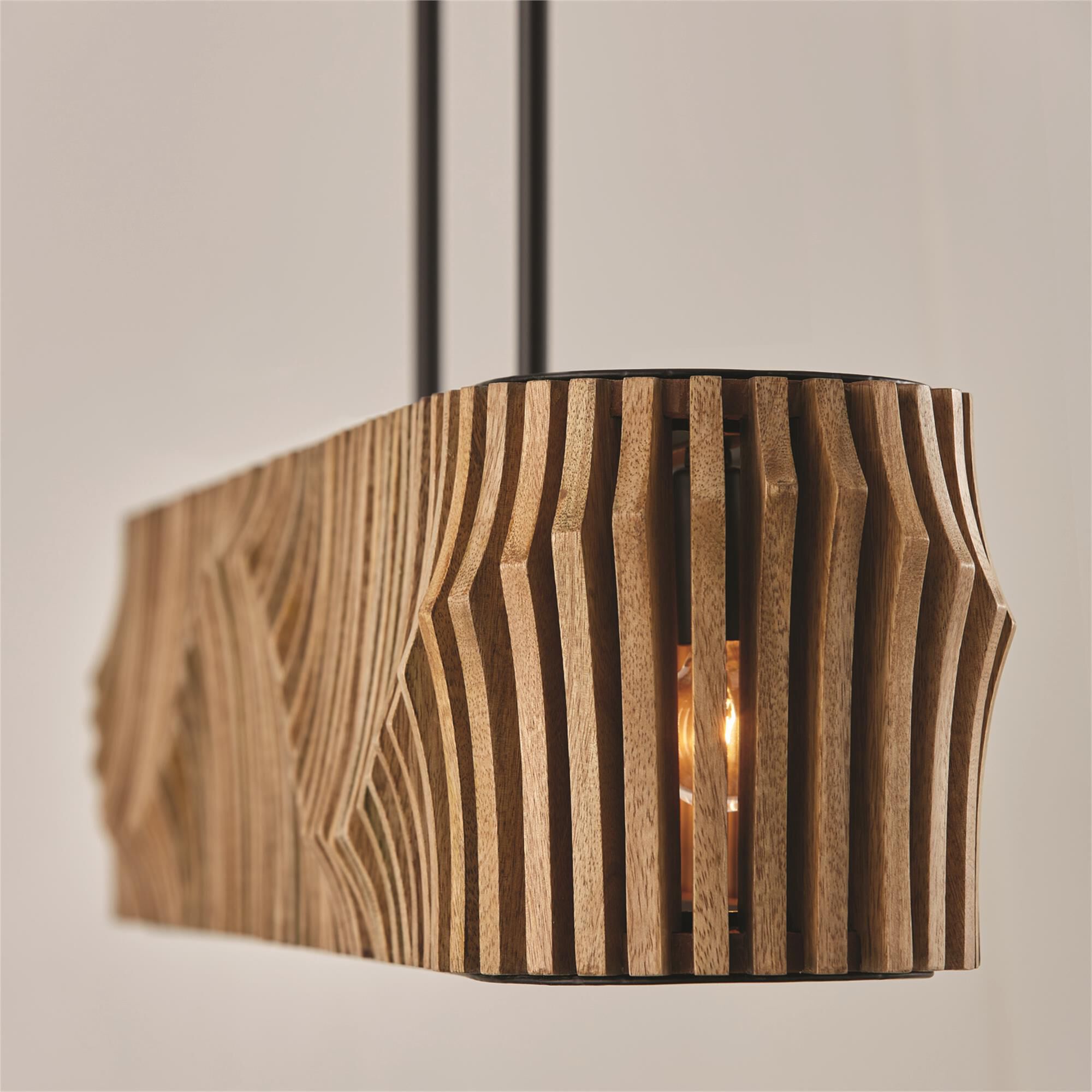 Shown in Light Wood and Matte Black finish