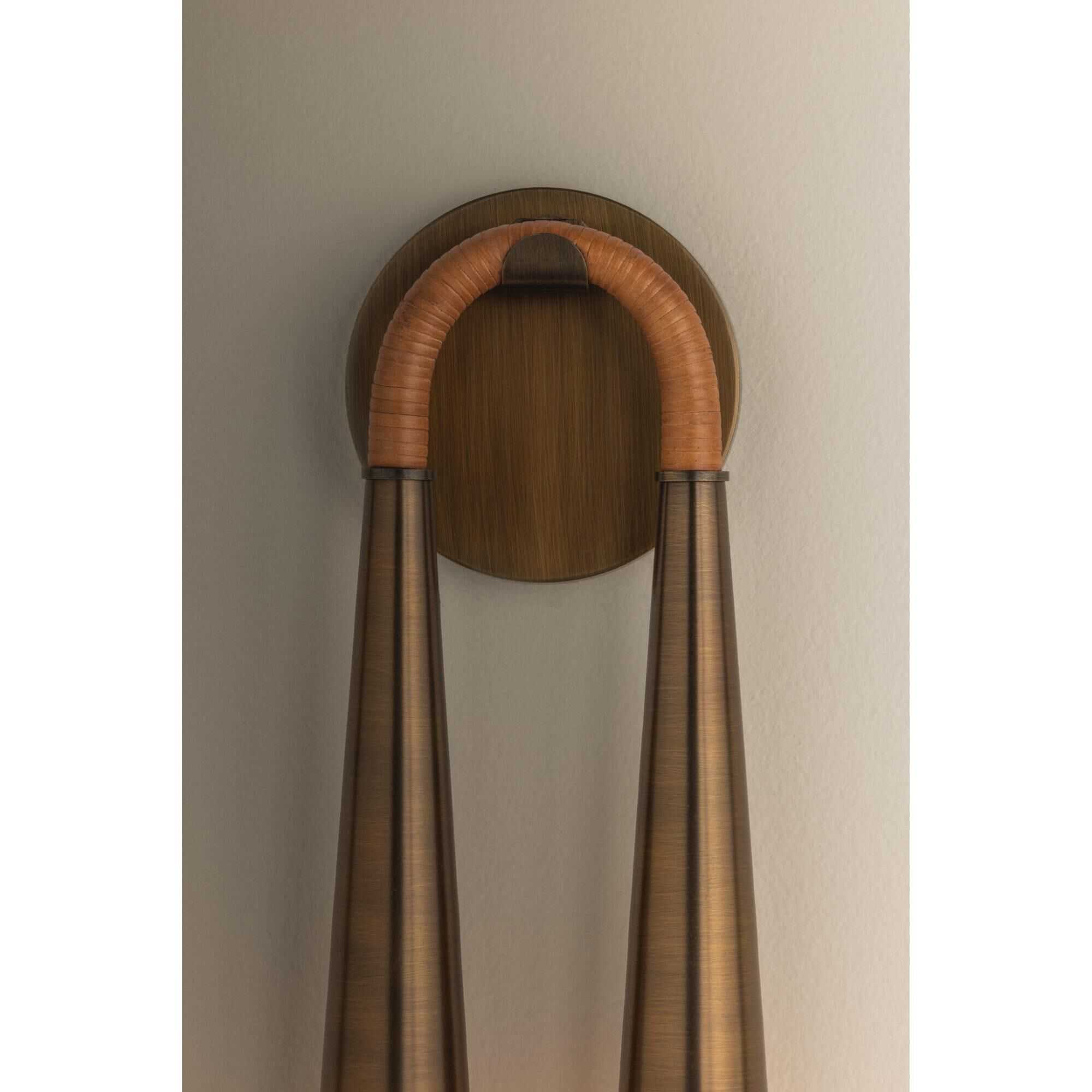 Shown in Patina Brass finish and Clear Etched shade