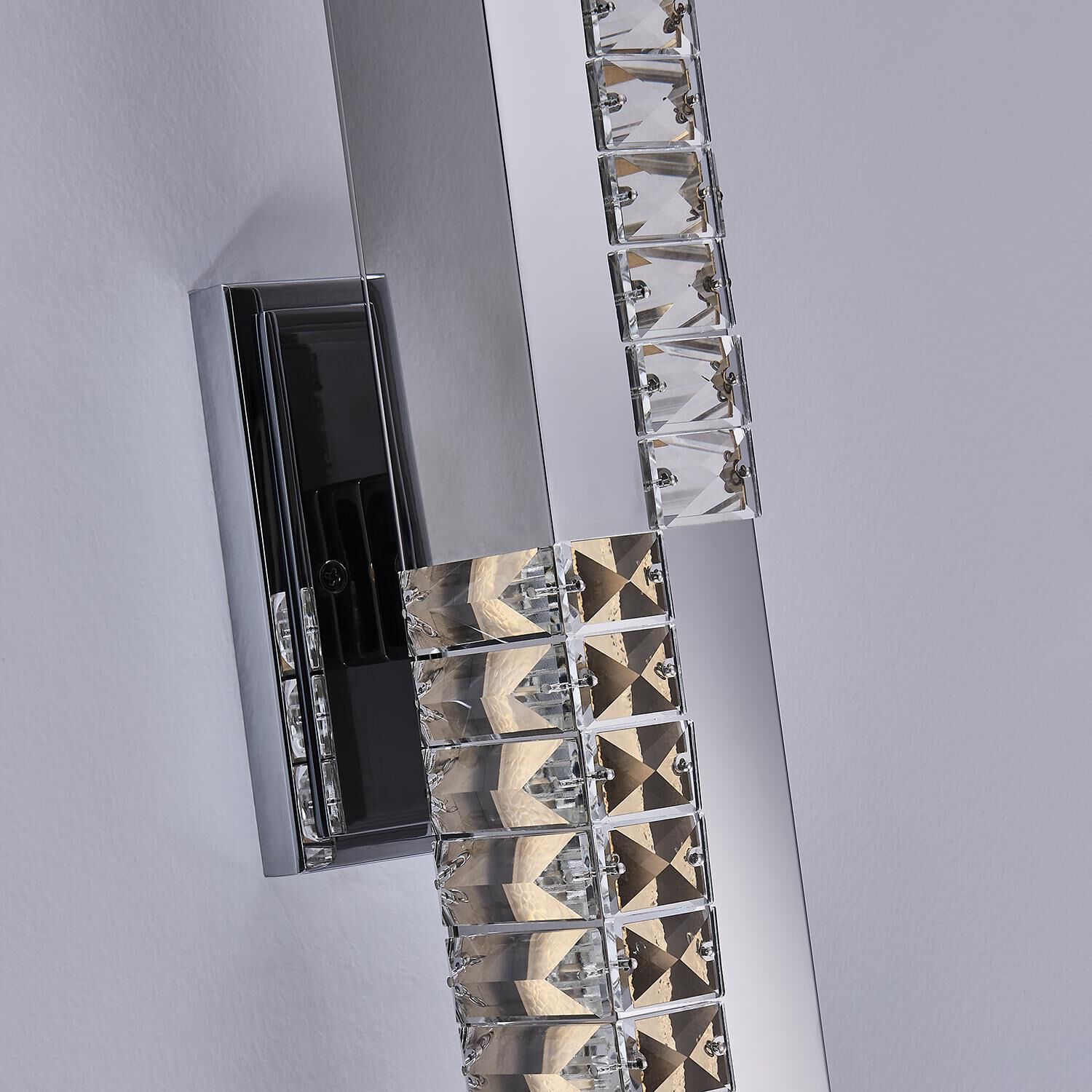 Shown in Polished Chrome finish and Firenze Clear crystal