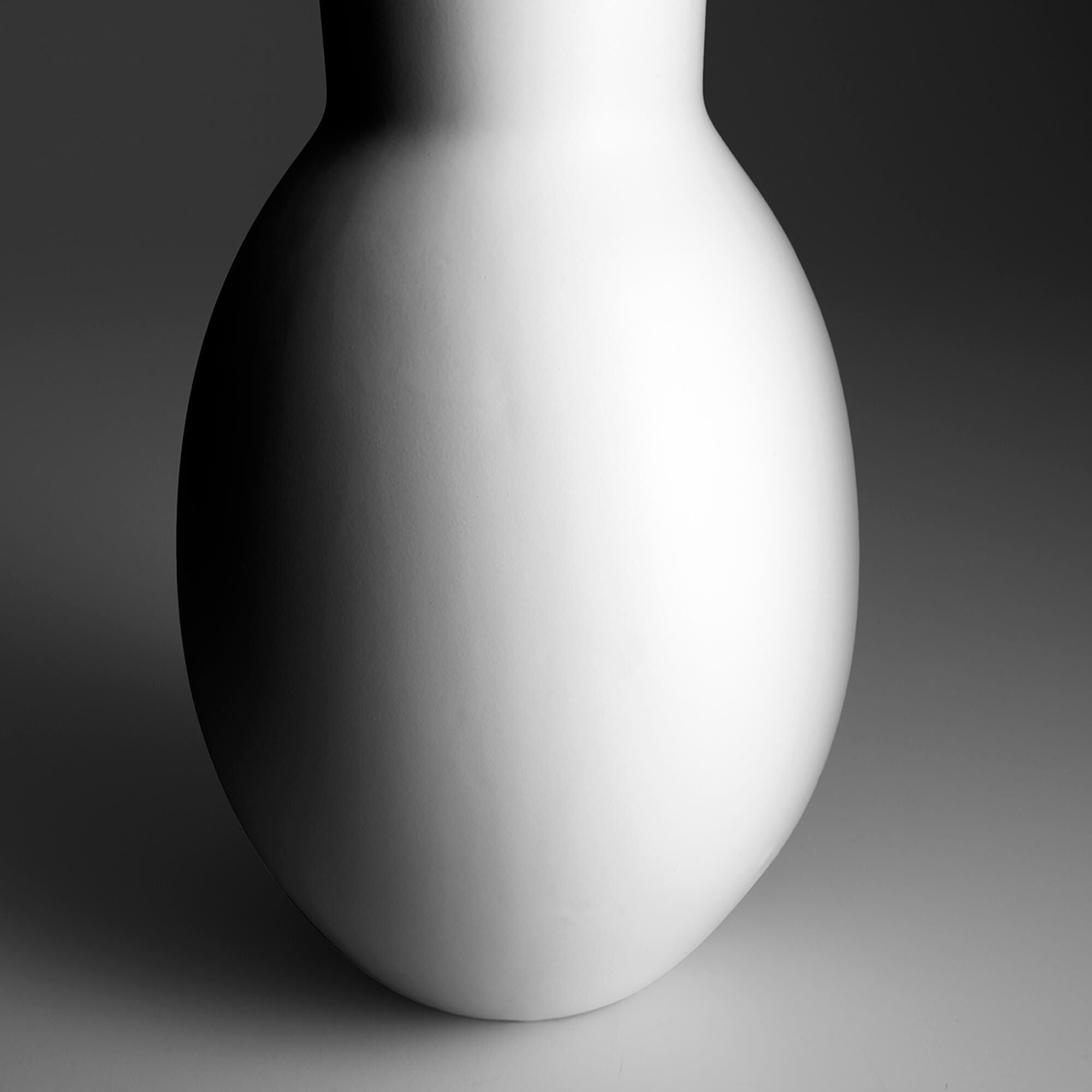 Impressive Impression Vse Vase-Urn by Cyan Designs