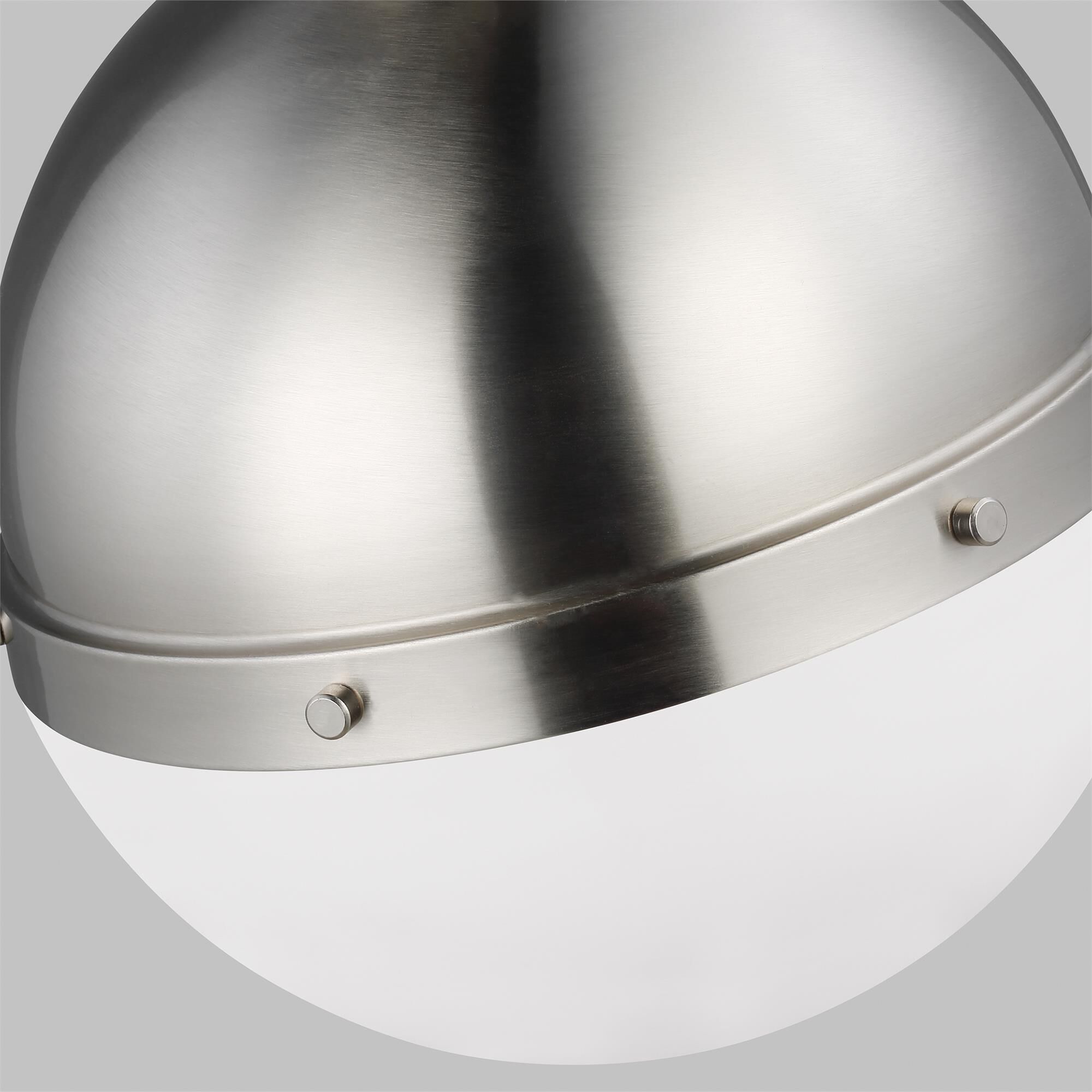 Hanks Large Pendant,