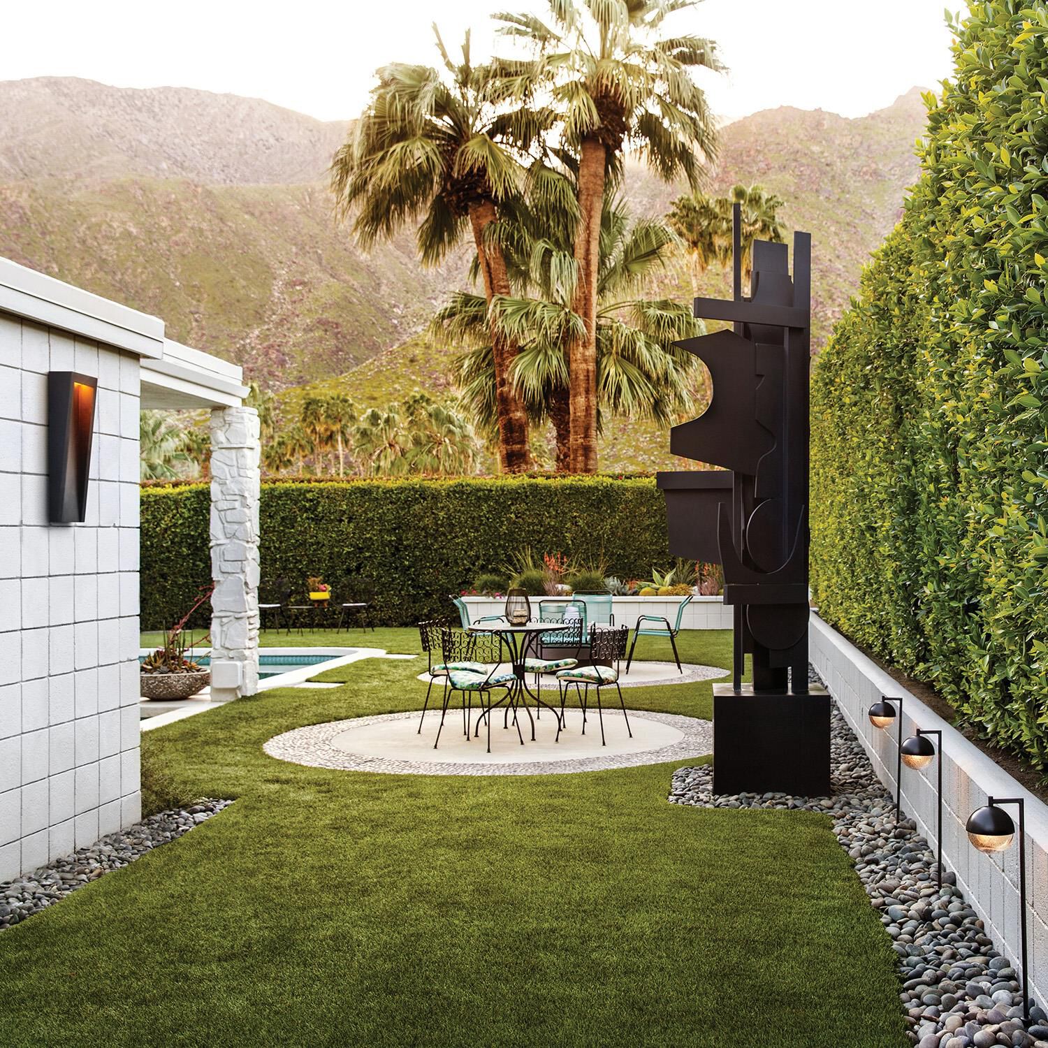 Hinkley Lighting Taper 24 Inch Tall LED Outdoor Wall Light