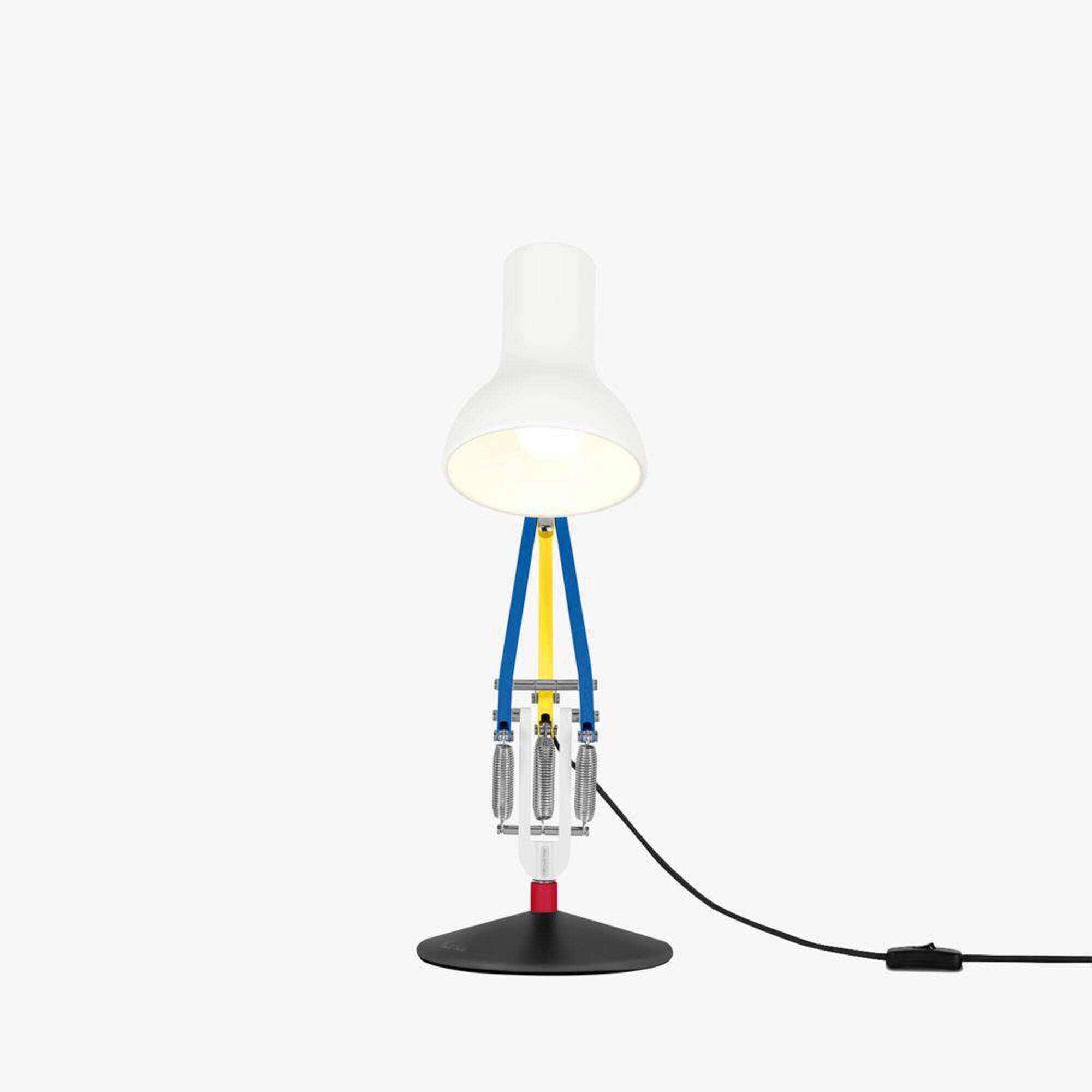 Shown in Edition 3 Multi finish and Aluminum shade