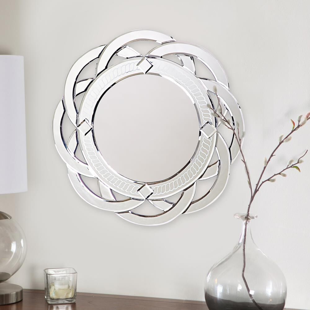 Shown in Interwoven Mirrored Bands finish