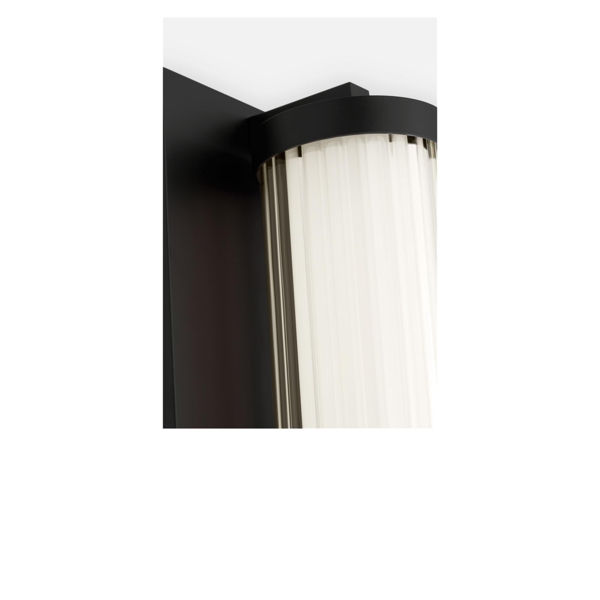 Shown in Midnight Black finish and Transparent Polycarbonate shade