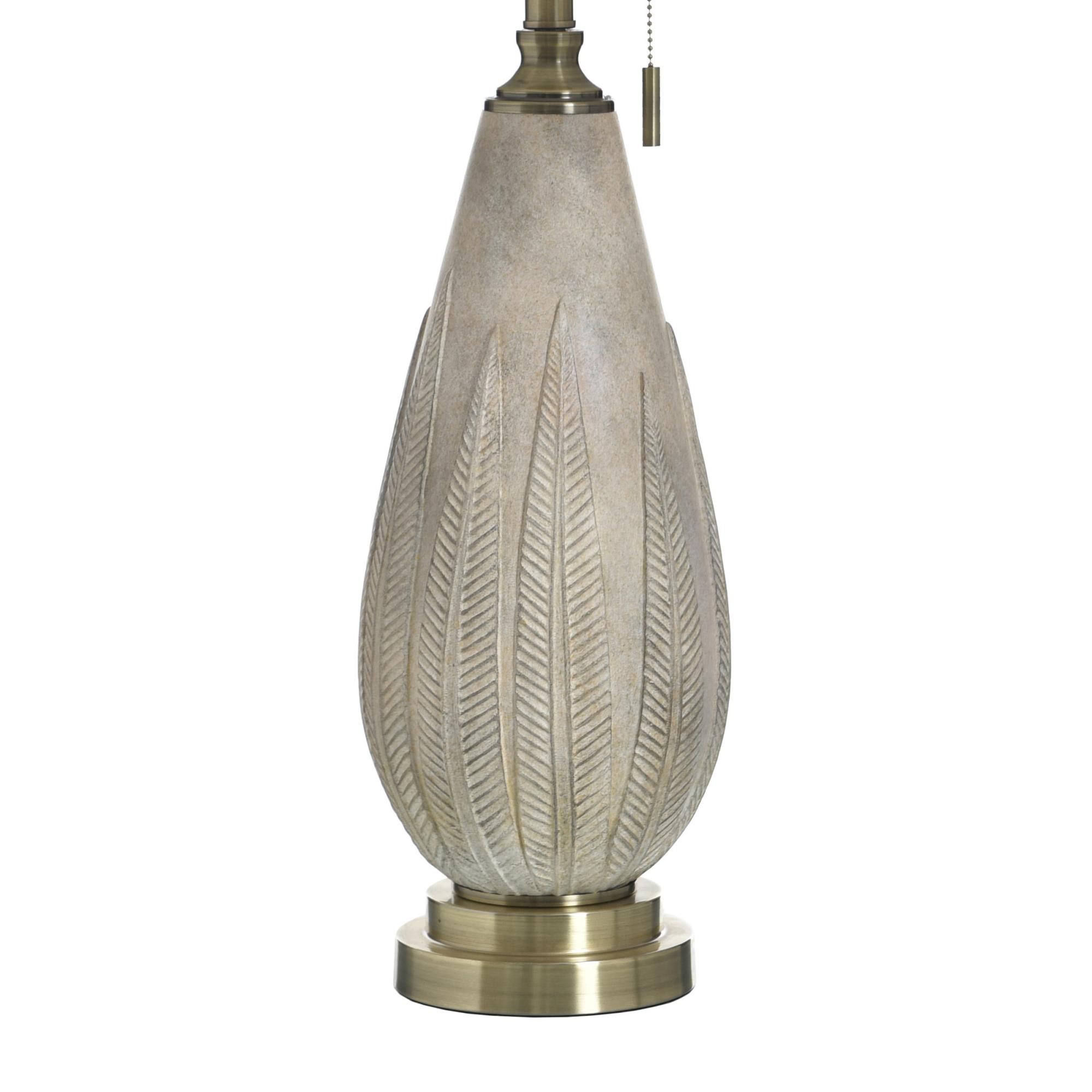 Shown in Delnice Ivory finish