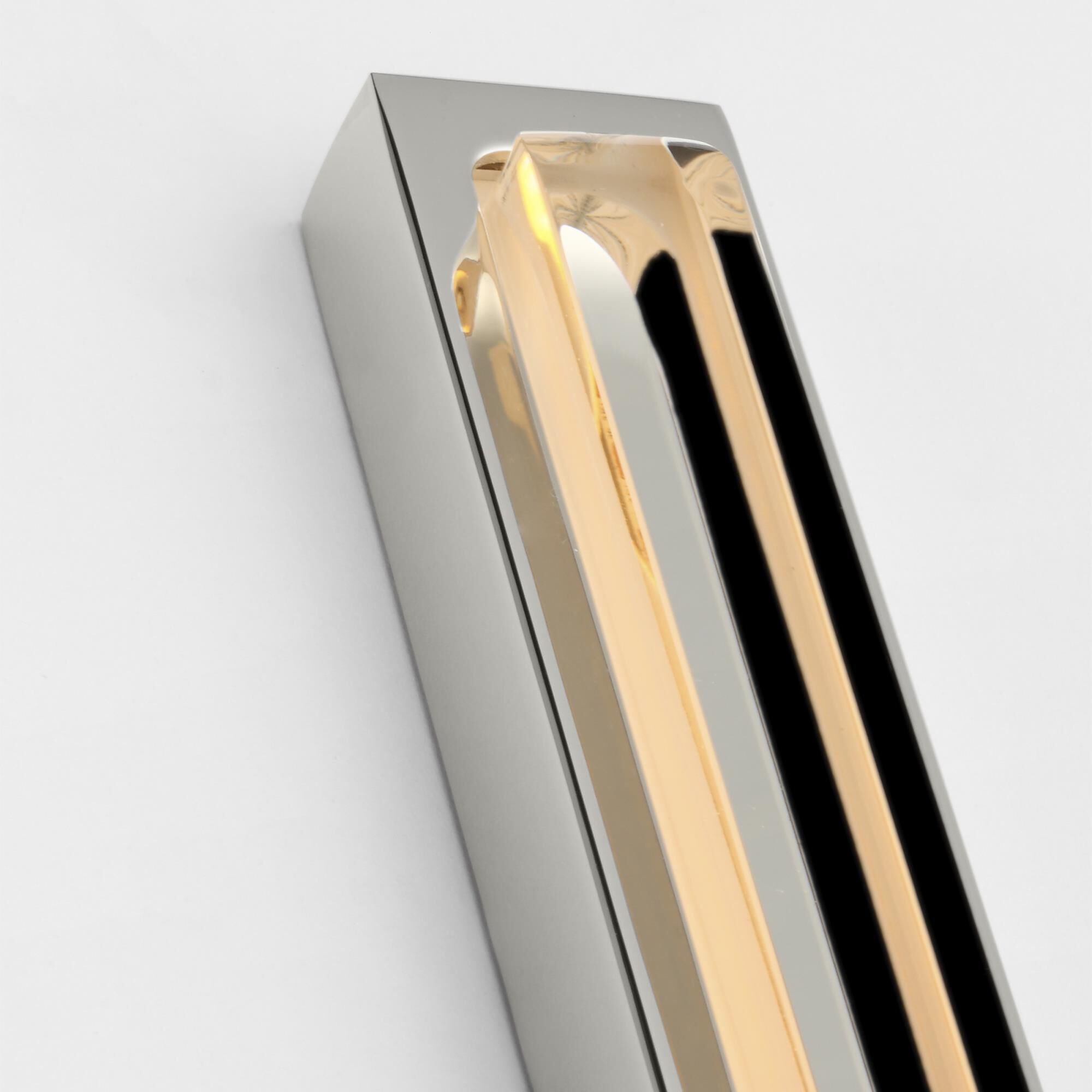 Shown in Polished Nickel finish and Clear Crystal glass