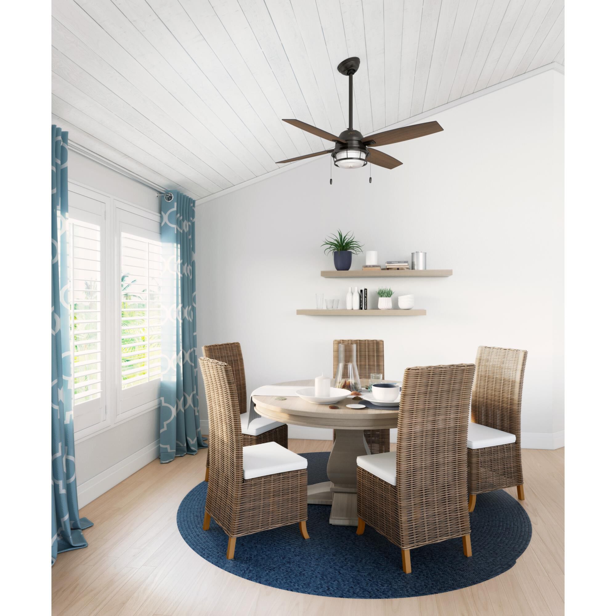 Shown in Noble Bronze finish and Clear glass