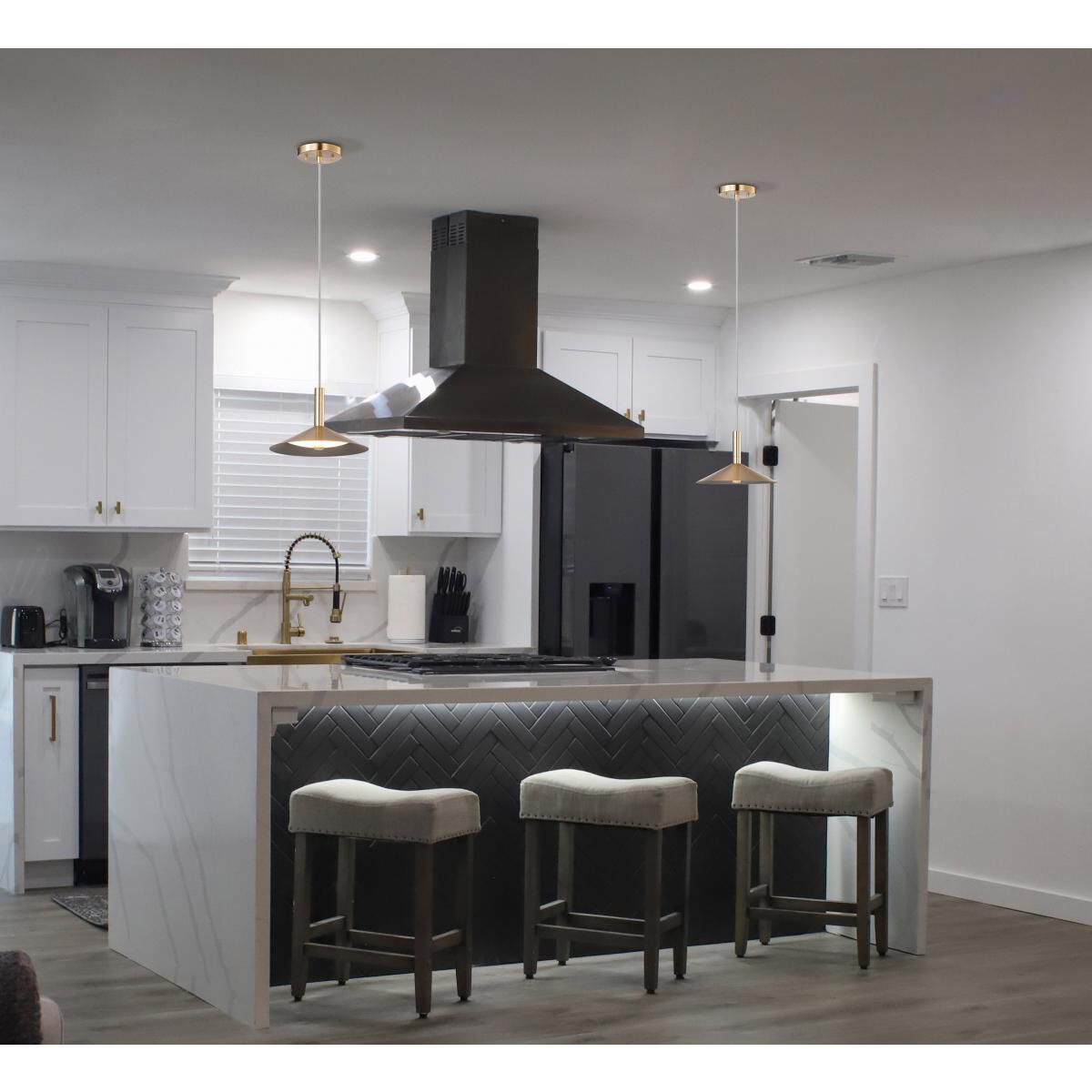 Corrine 10 Inch Mini Pendant by Nuvo Lighting