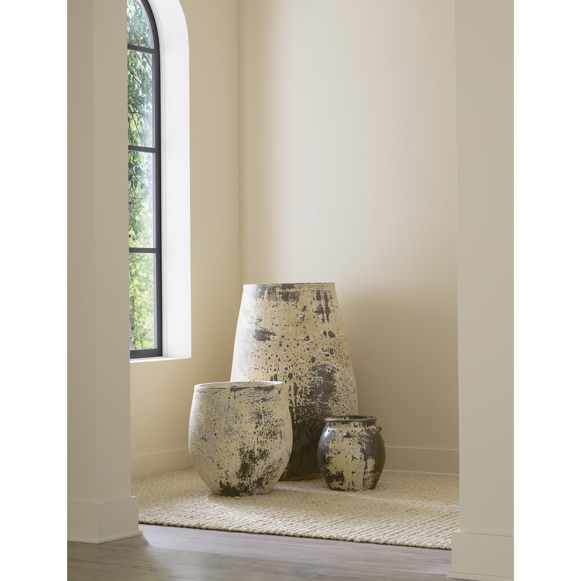 Shown in Greenish White finish