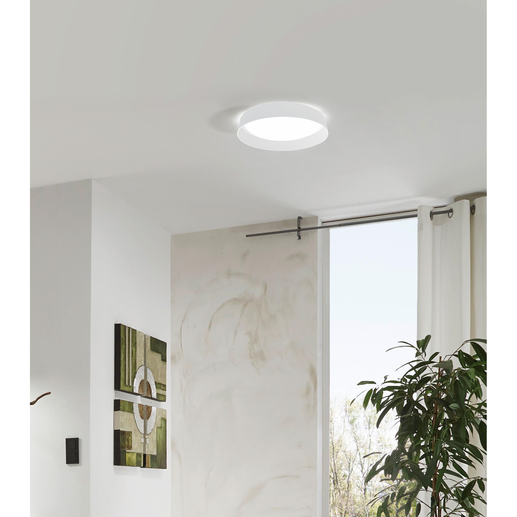 Shown in White finish and White glass and Drum shade