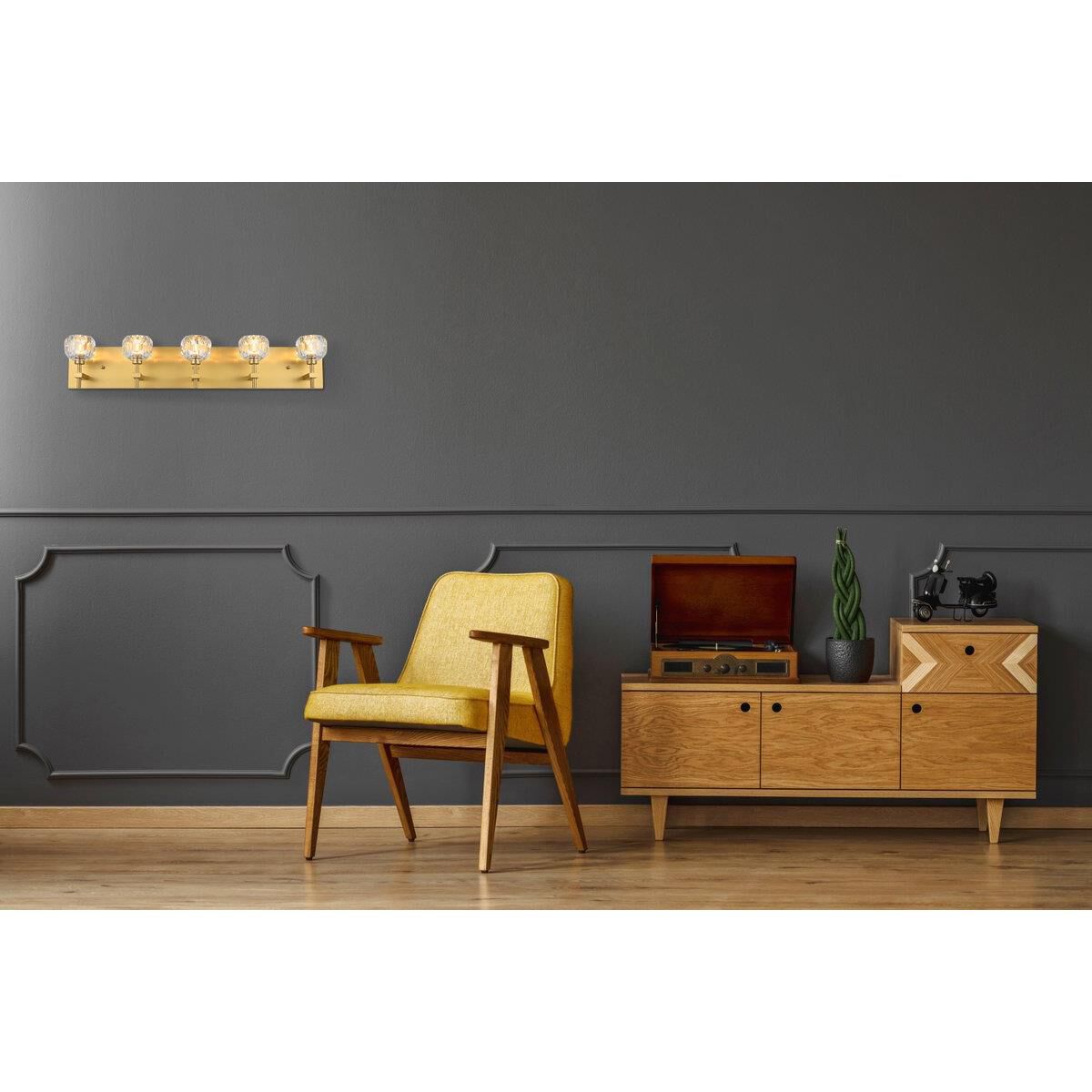 Shown in Gold  finish and RC Clear crystal and Clear glass