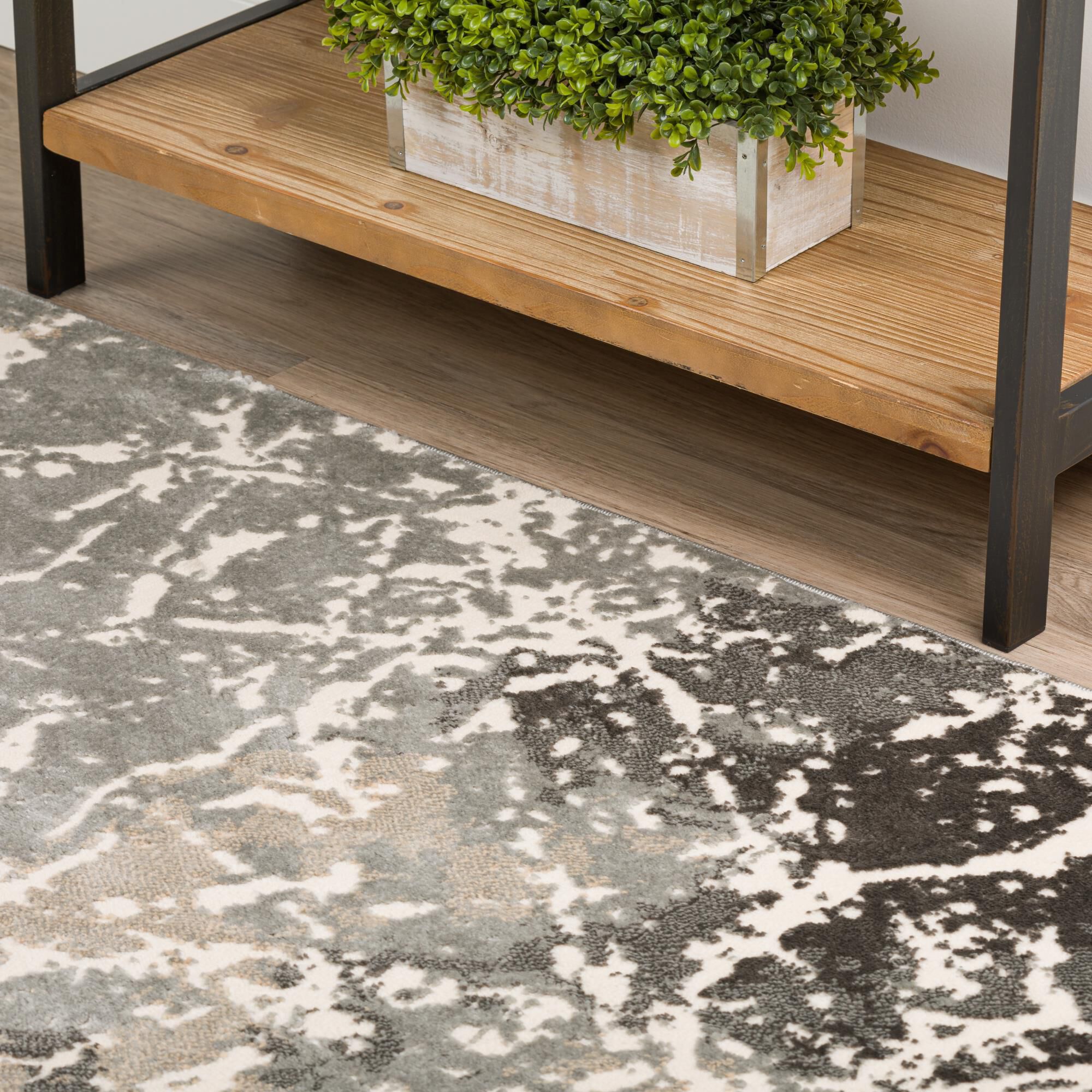 Karma KM28 Area Rug,
