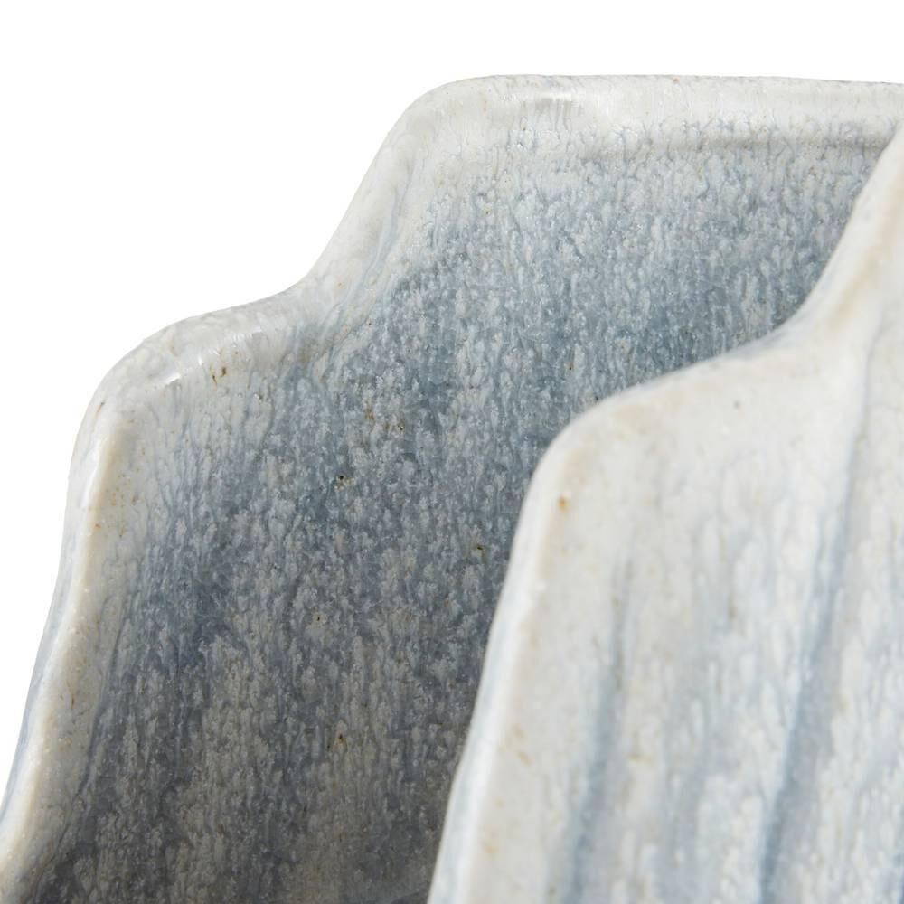 Shown in Icy Morn finish