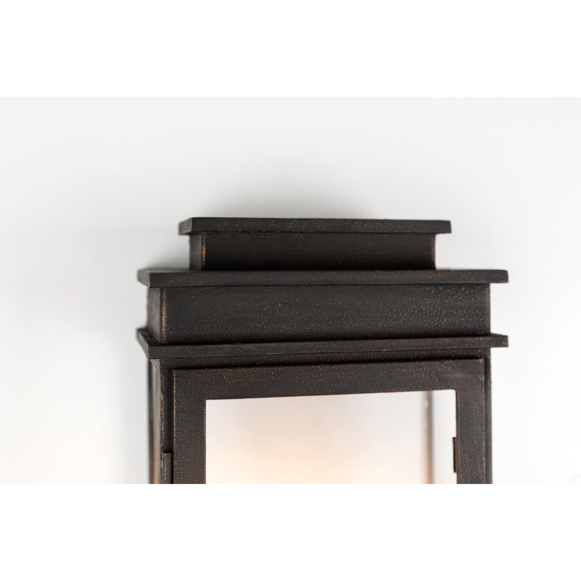 Shown in Vintage Bronze finish and Clear glass