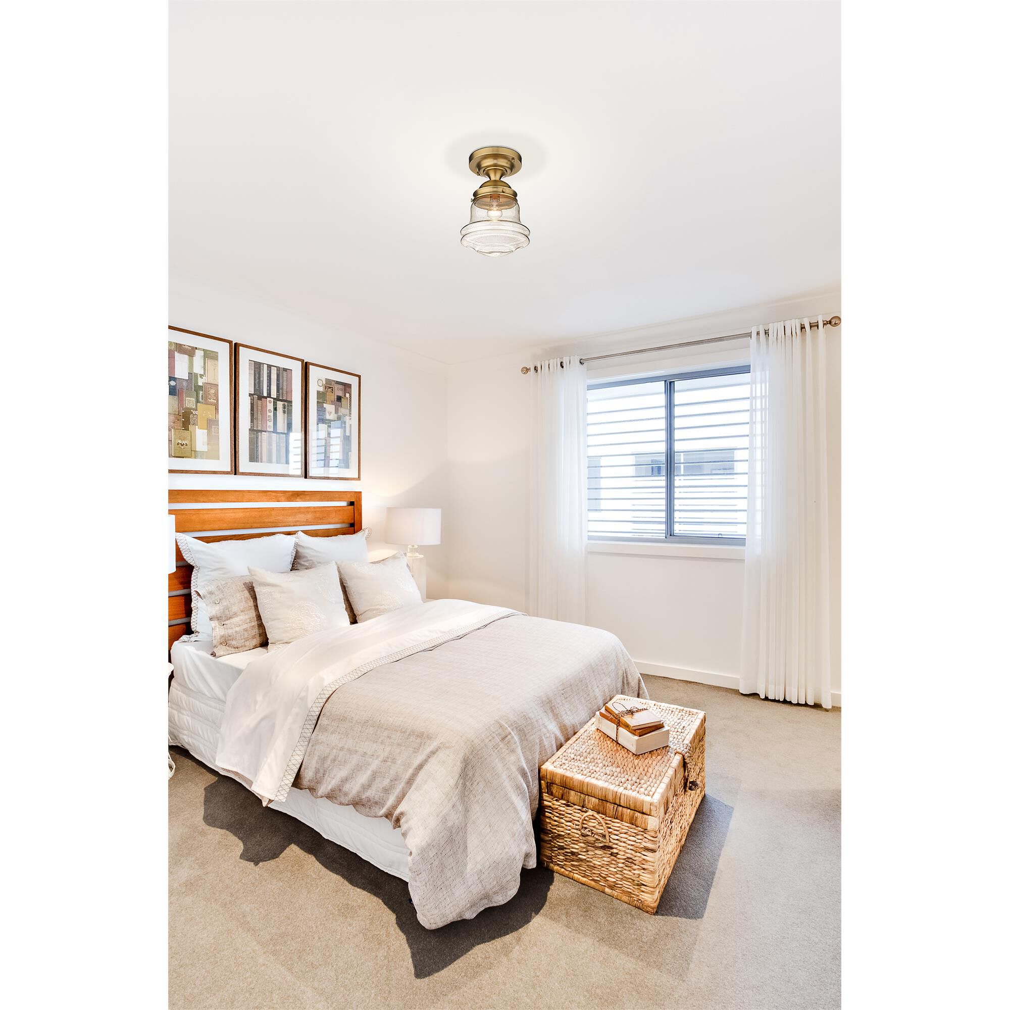 Shown in Heritage Brass finish and Clear Seedy glass and Clear Seedy shade