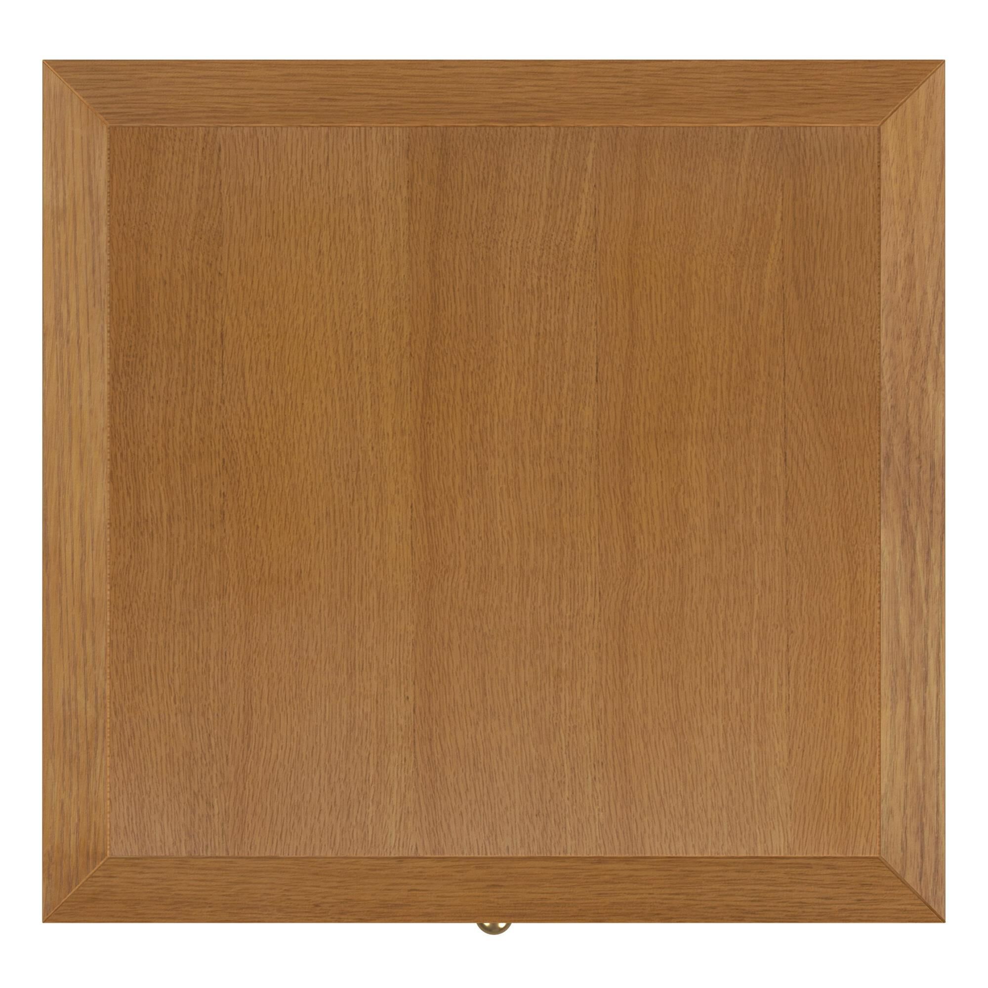 Shown in Light Natural finish