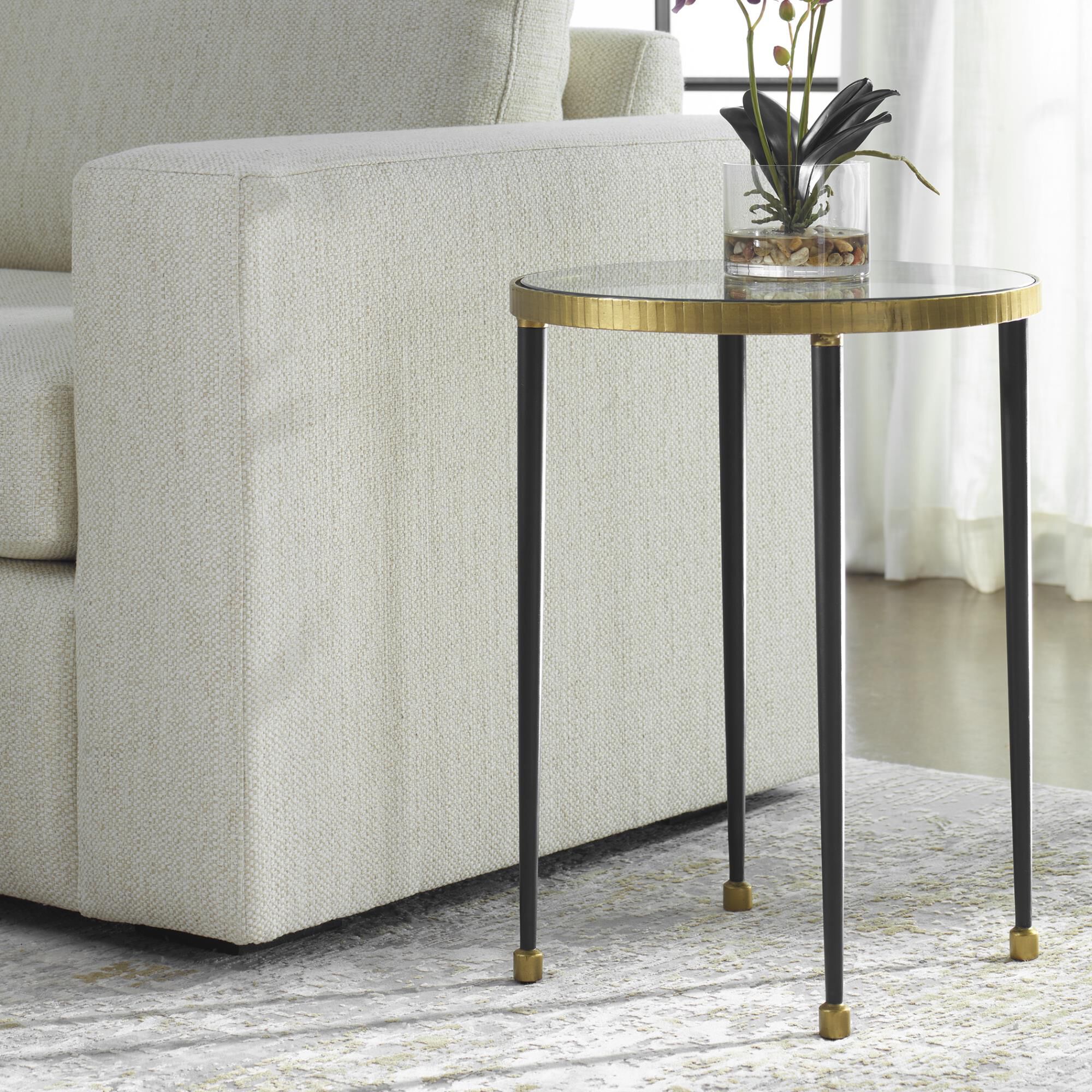 Shown in The Stiletto Side Table Offers Stylish Accent To Your Sofa Or Chair. Constructed From Iron Featuring finish