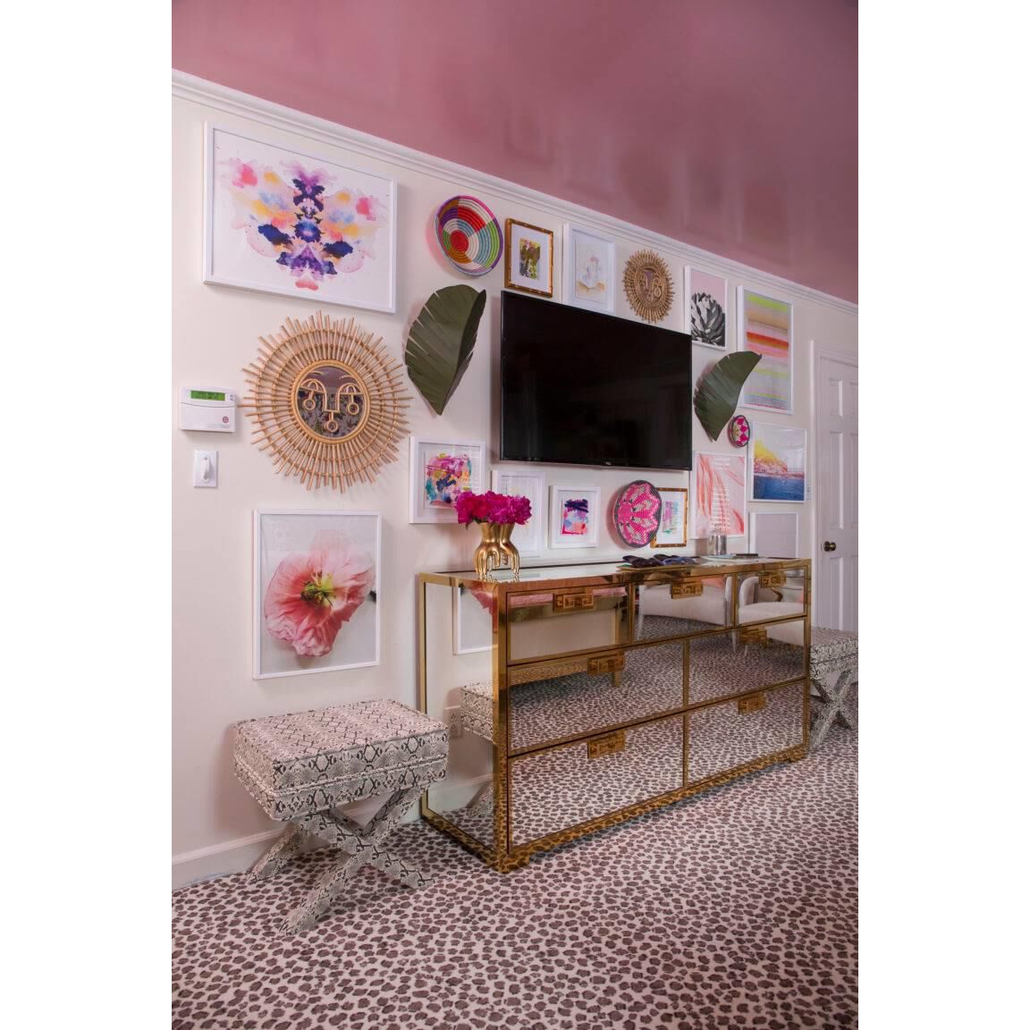 Shown in Banana Leaf finish and Banana Leaf glass