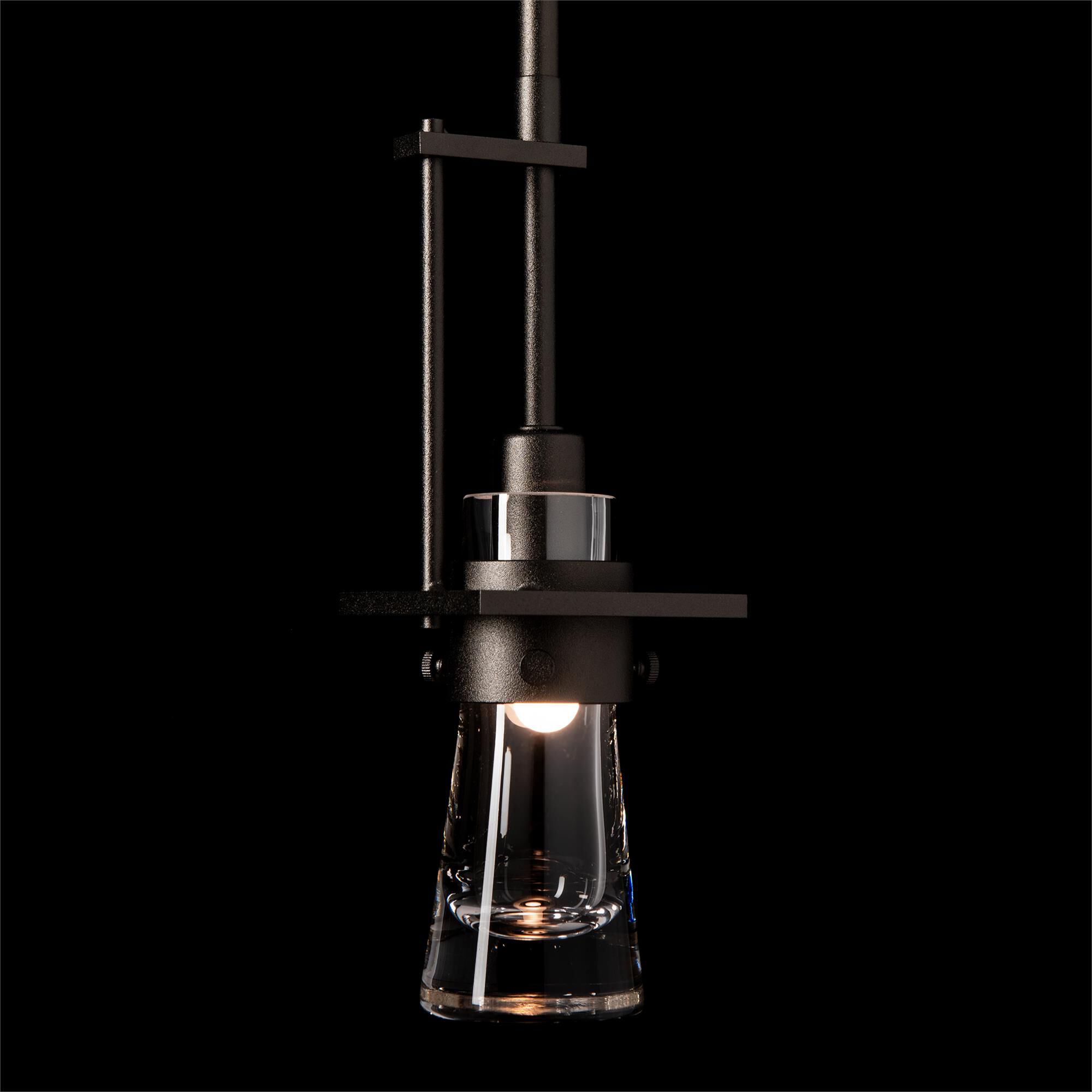 Shown in Oil Rubbed Bronze finish and Clear glass