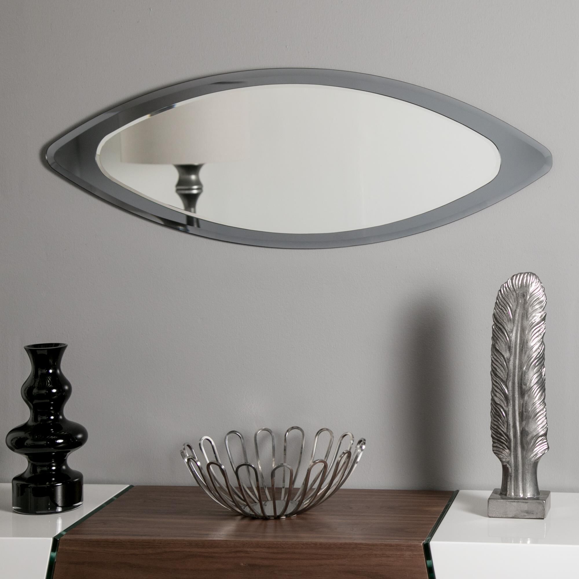 Shown in Mirror finish