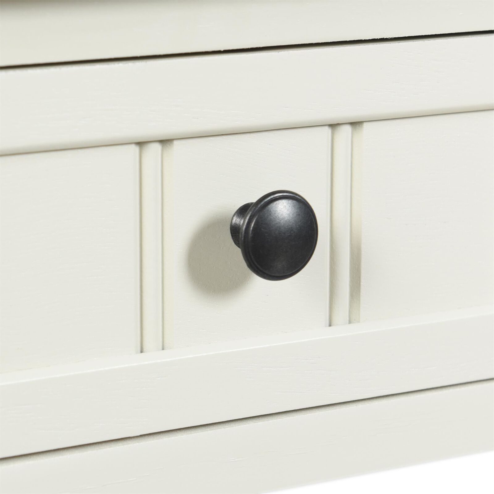 Close-up of the drawer hardware on the Hampton end table.