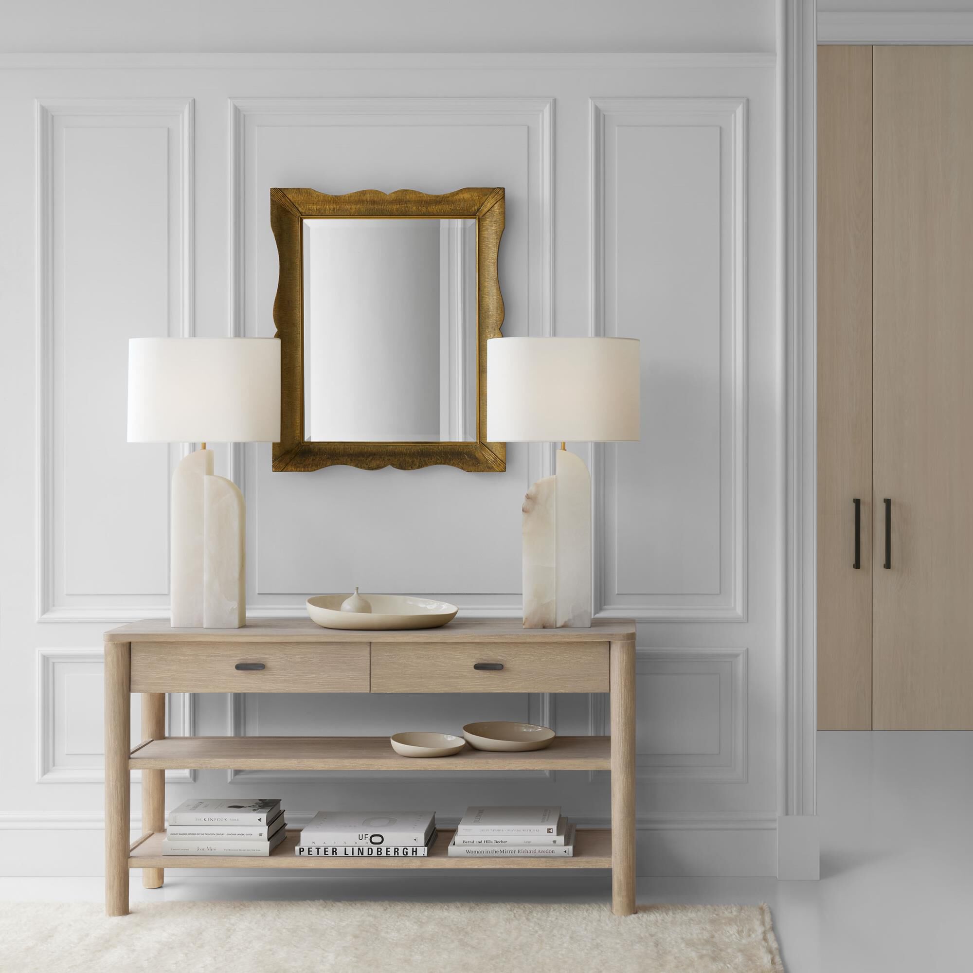 Shown in Alabaster finish and Linen Oval shade