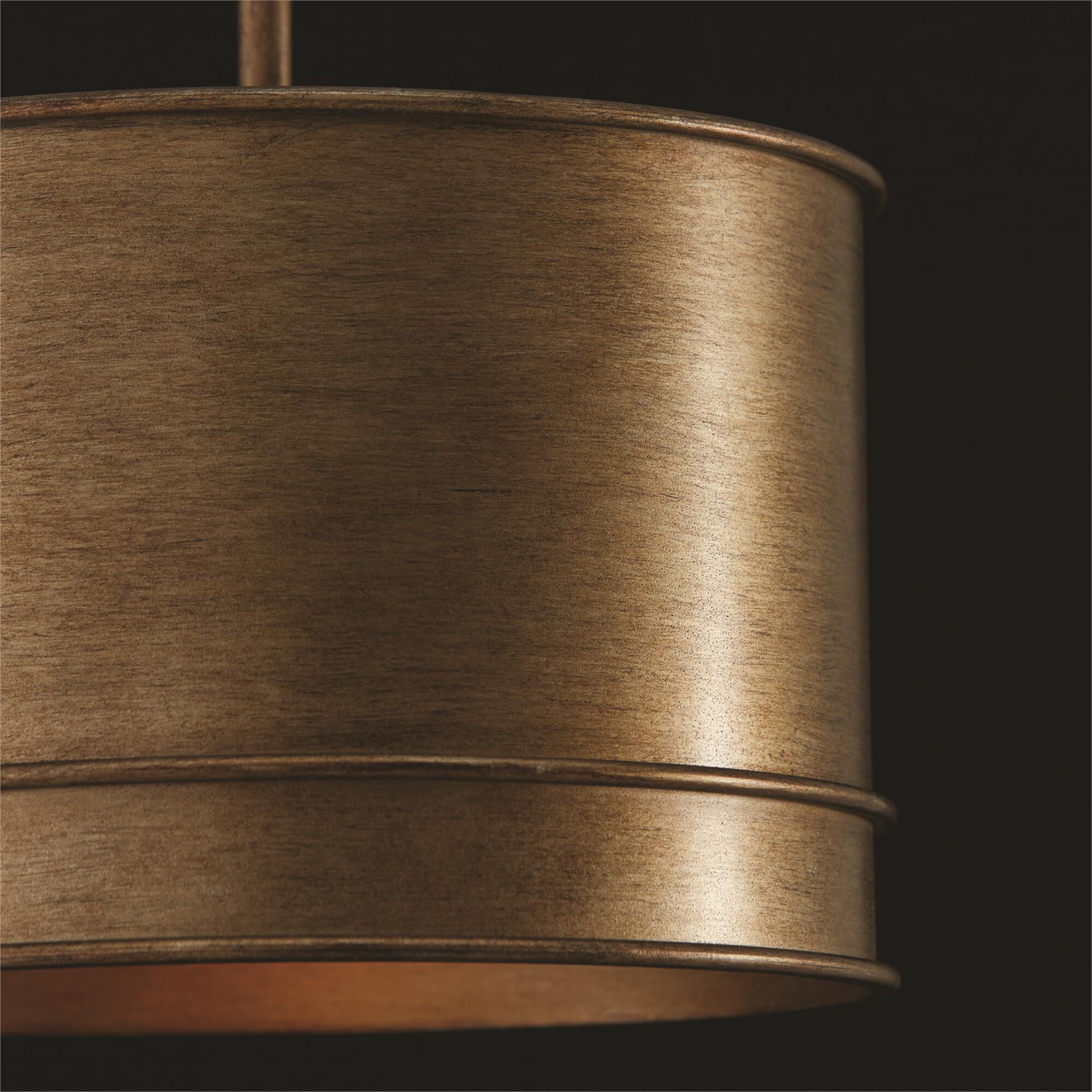 Shown in Mystic Luster finish