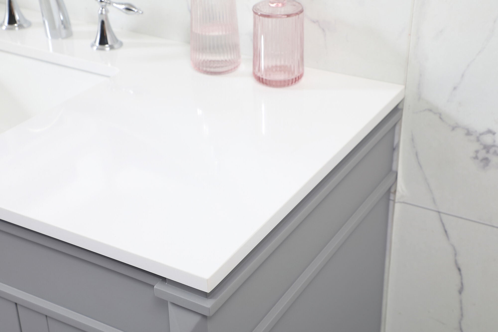 Shown in Grey finish and No Backsplash accent