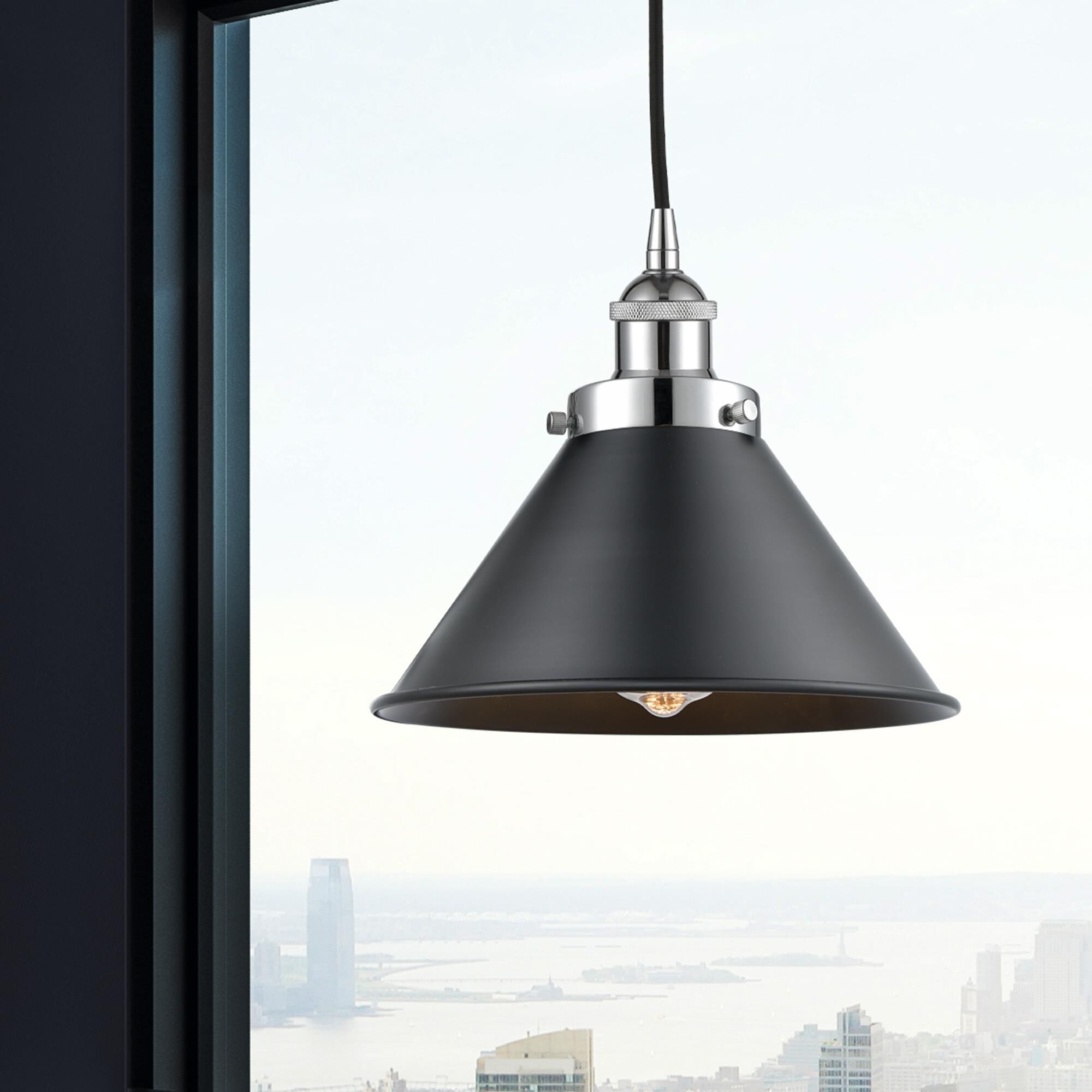 Shown in Polished Chrome finish and Polished Chrome Briarcliff shade