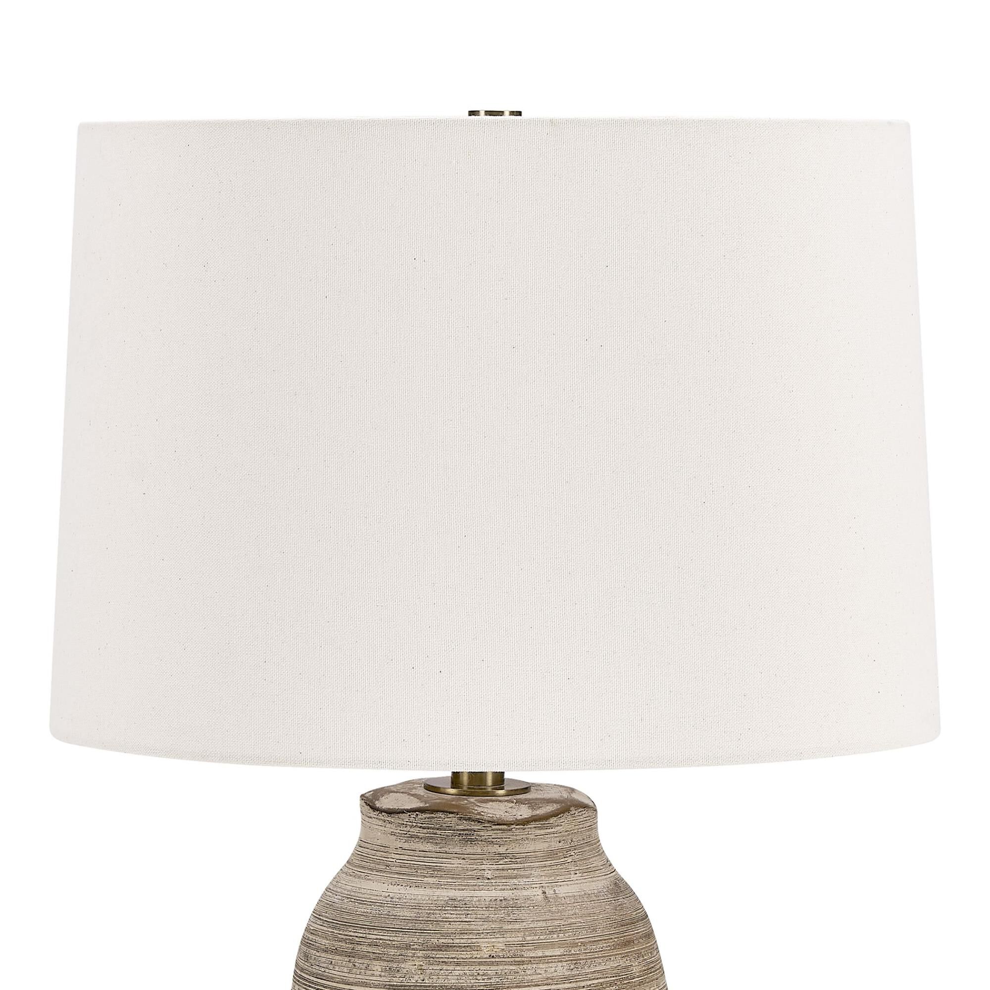 Osvaldo Mendoza Tonachio 25 Inch Table Lamp by Uttermost