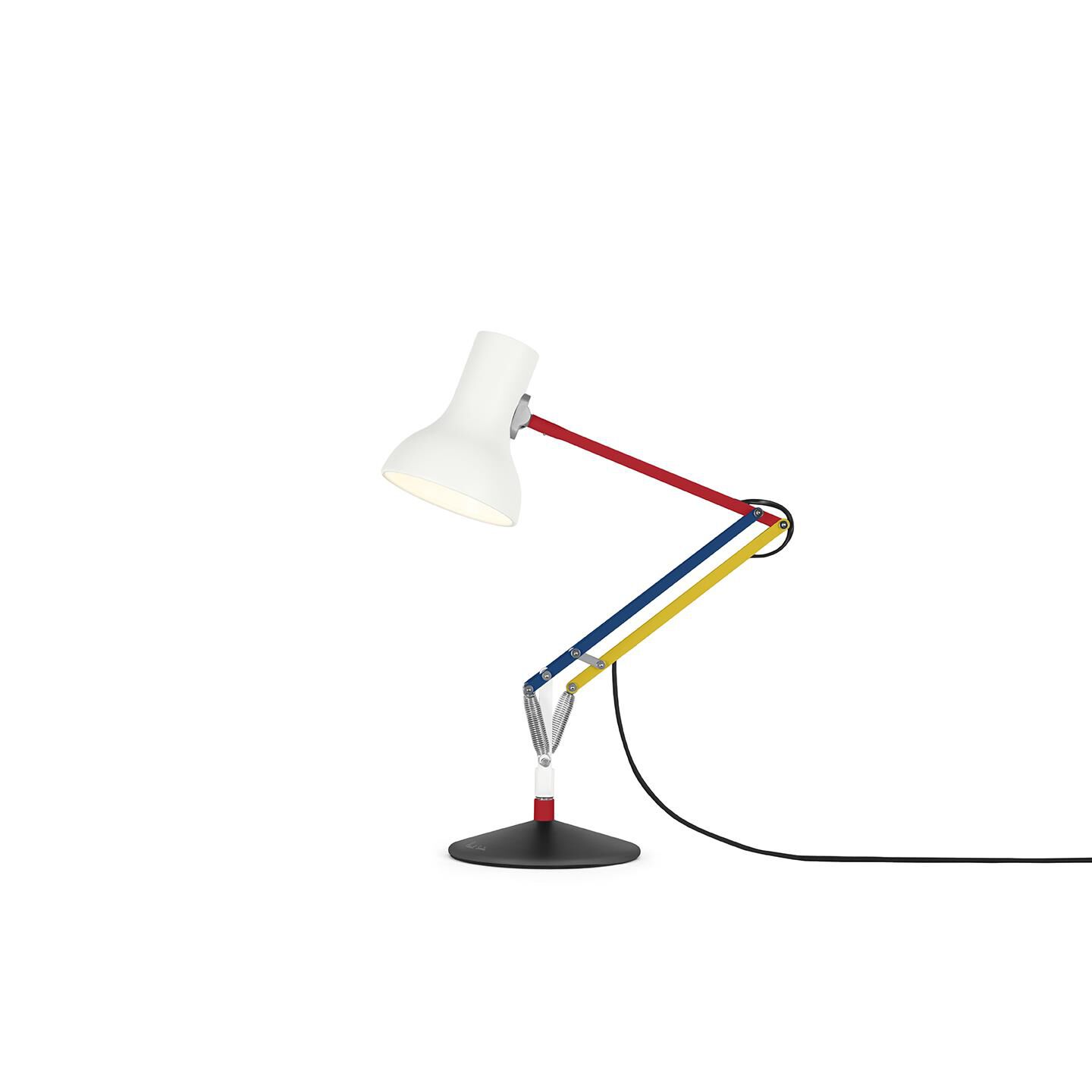 Shown in Edition 3 Multi finish and Aluminum shade