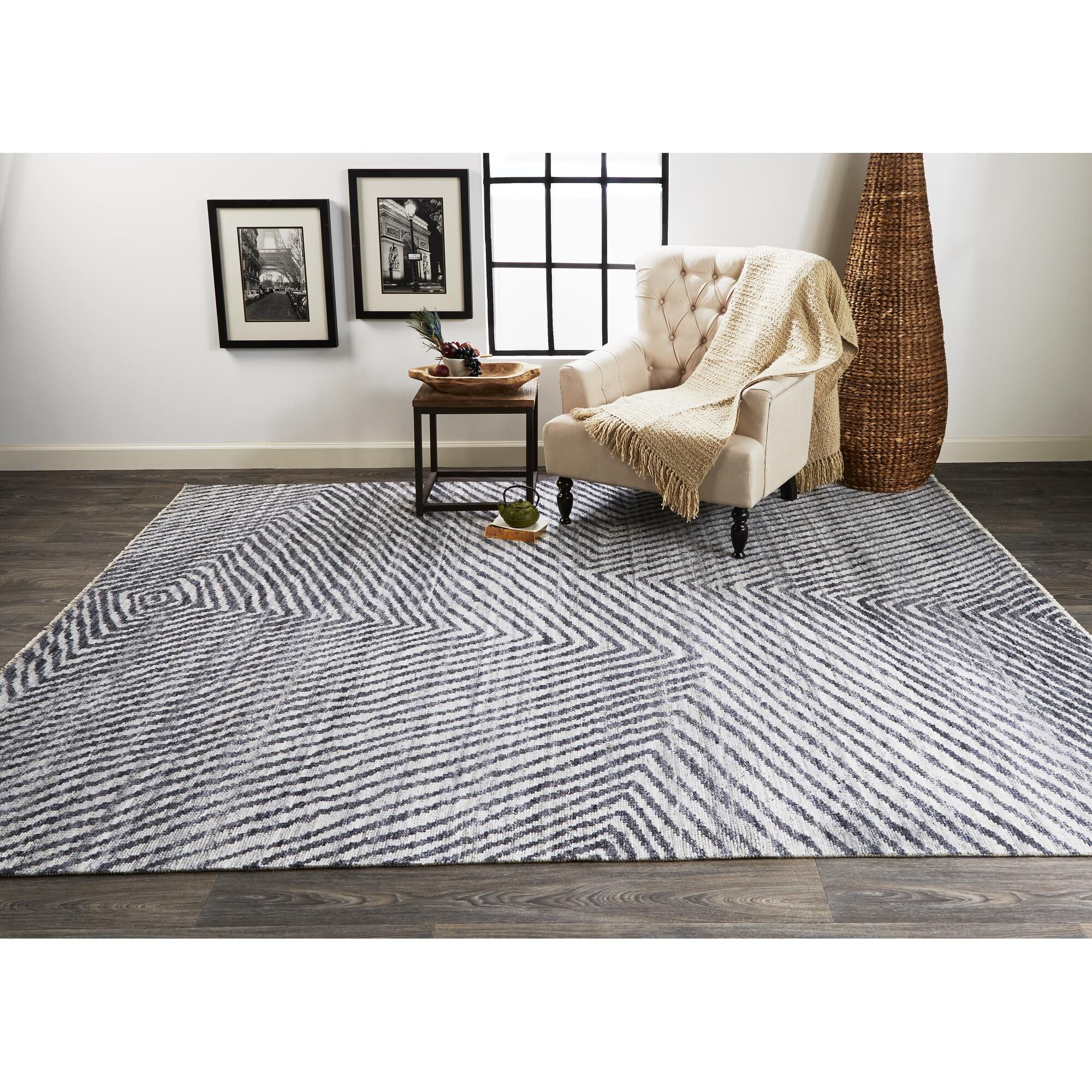 Vivien Area Rug,