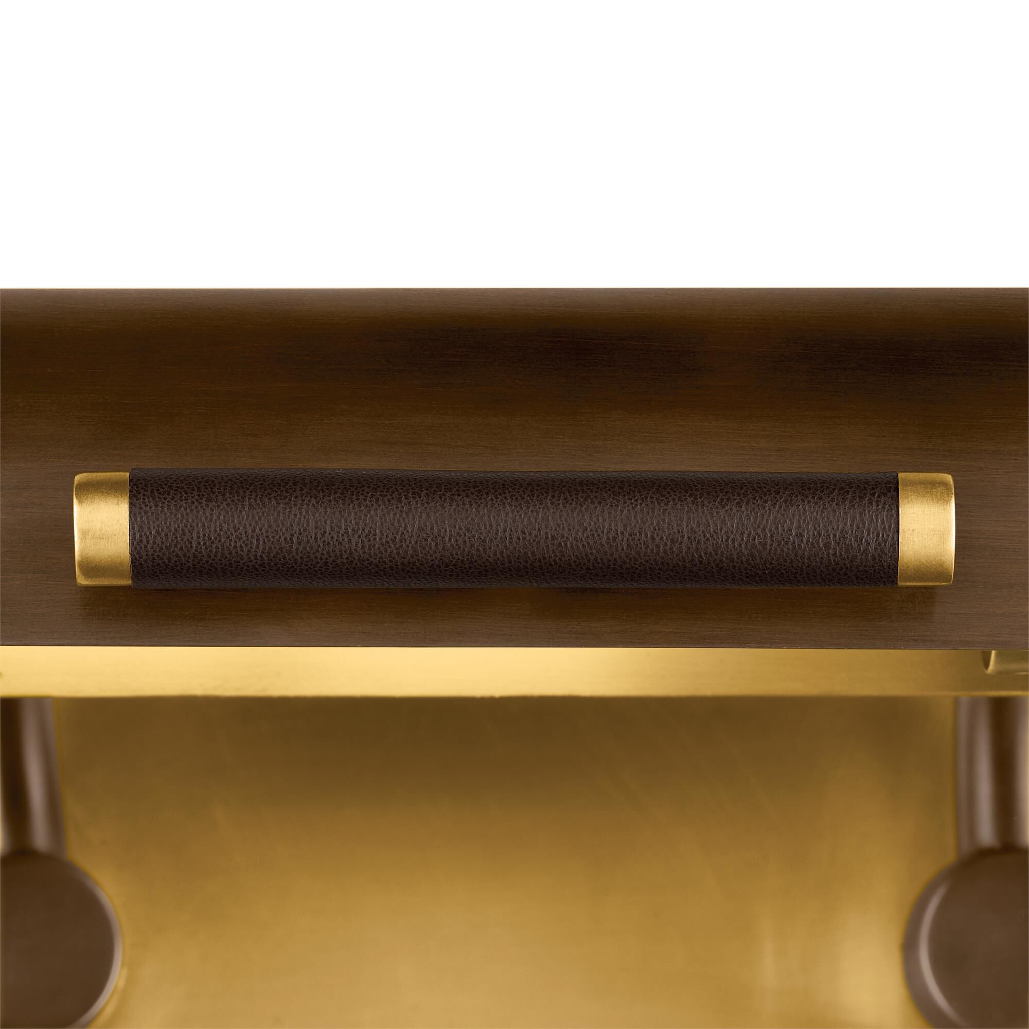 Shown in Lacquered Bronze finish and Metal shade