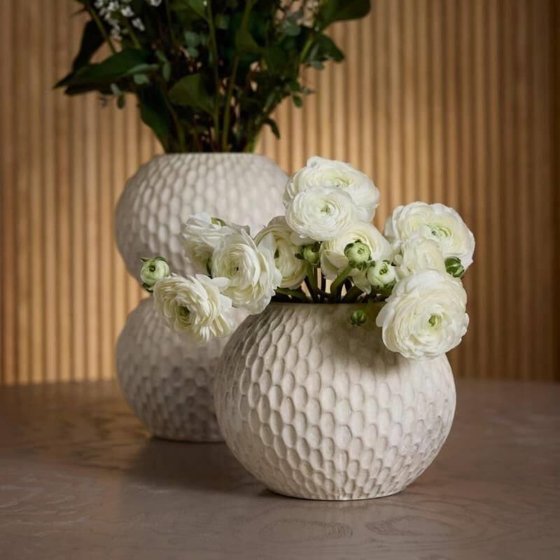 Shown in Egg Shell finish