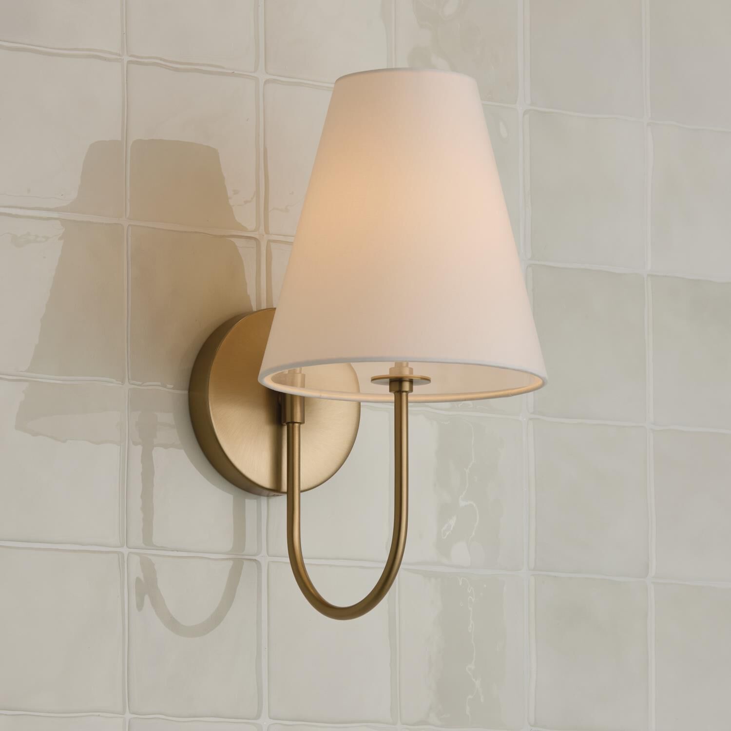 Shown in Matte Brass finish and Soft White Fabric Stay-Straight shade