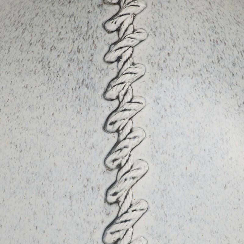 Shown in Ice Reactive finish and Hardback shade