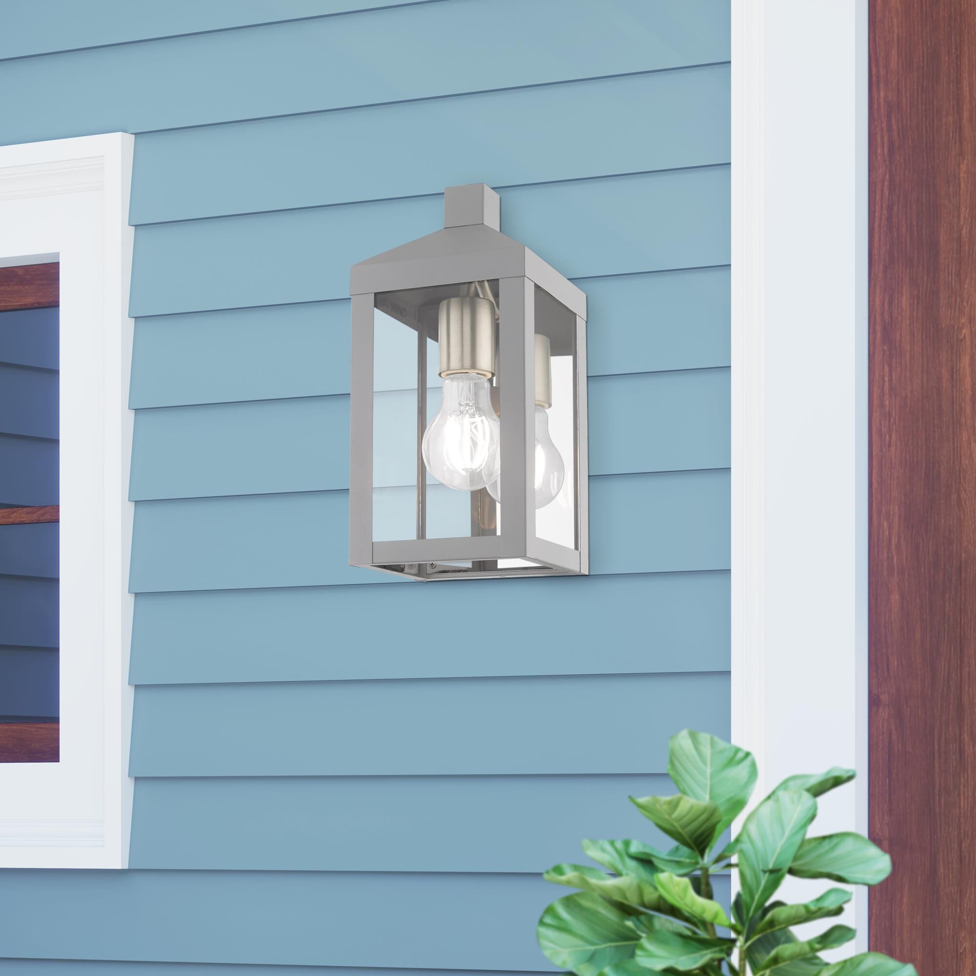 Shown in Nordic Gray finish and Clear glass