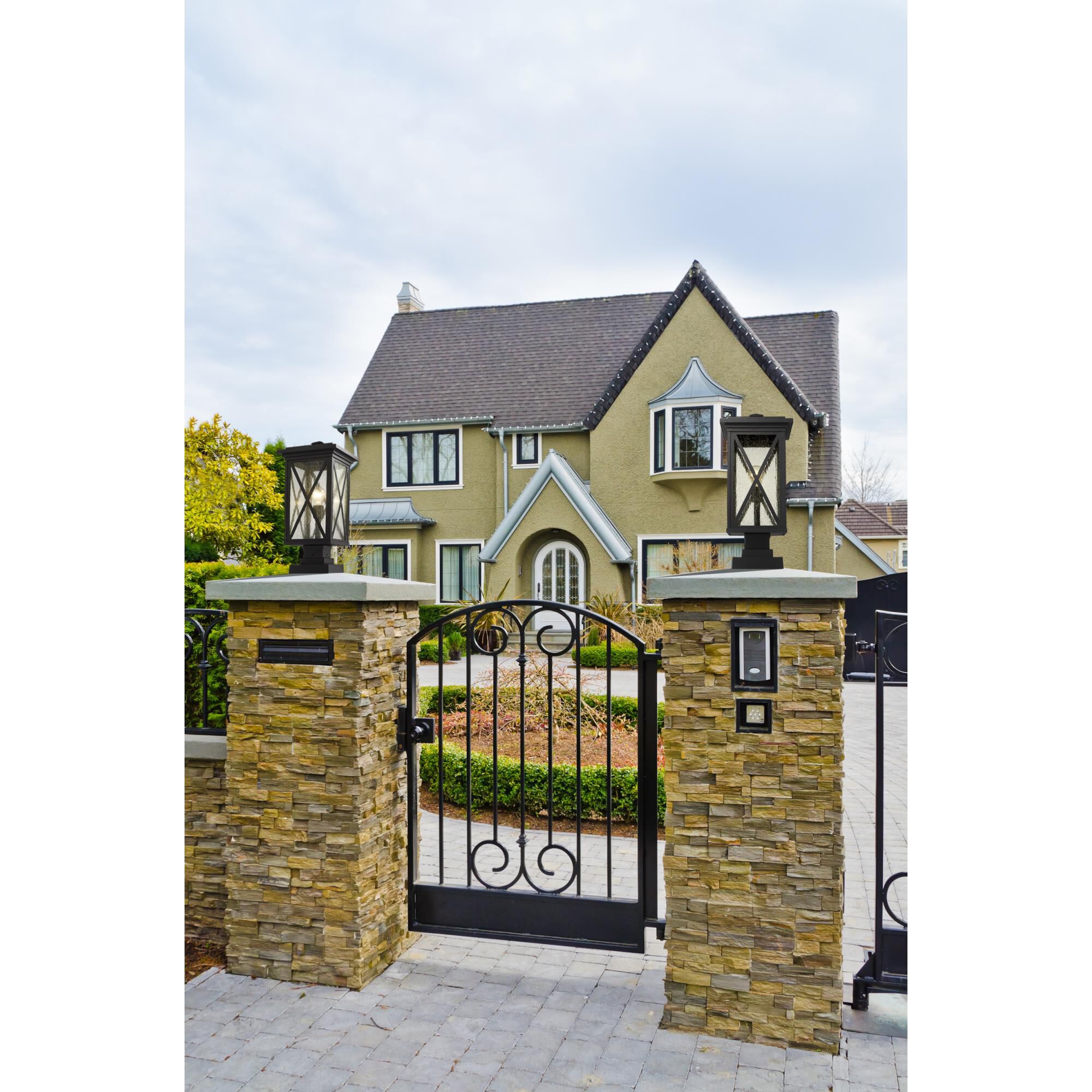 Z-Lite Brookside 18 Inch Tall Outdoor Pier Lamp