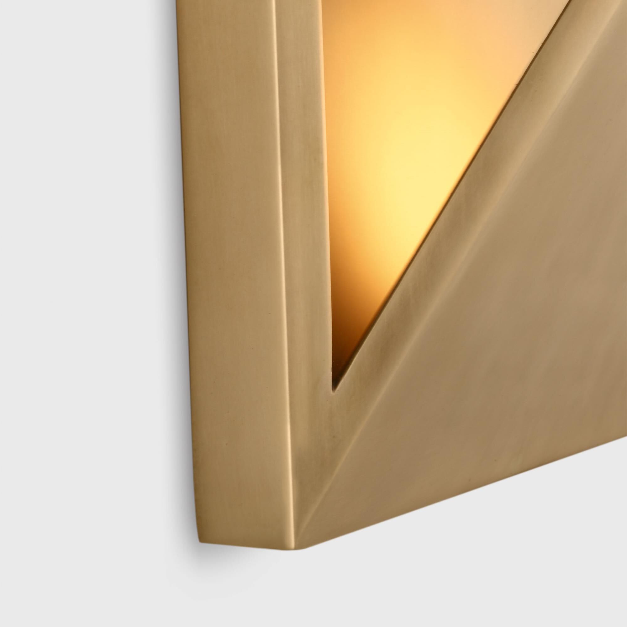 Shown in Hand Rubbed Antique Brass finish and Clear glass