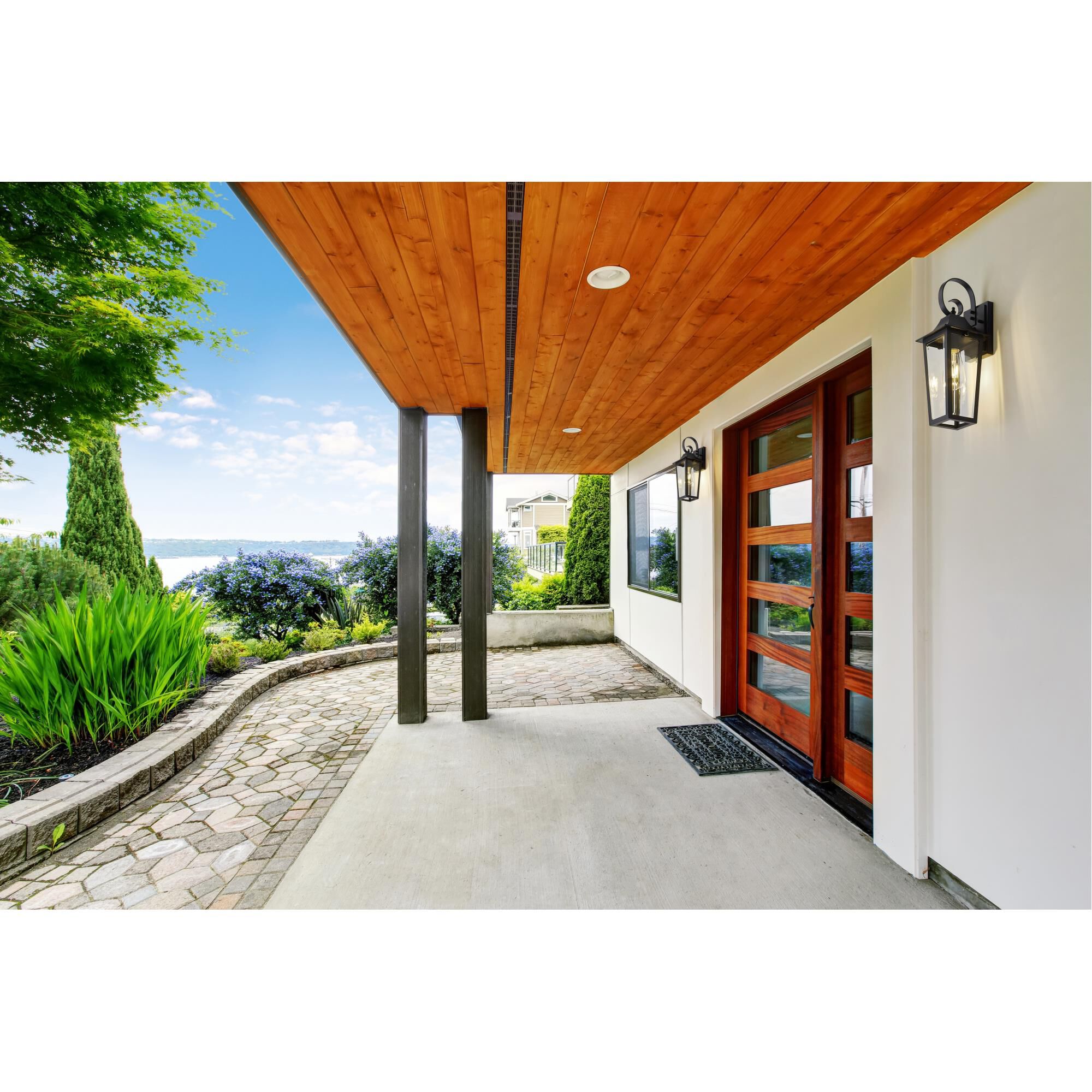 Shown in Black finish and Clear Beveled glass and Clear Beveled shade