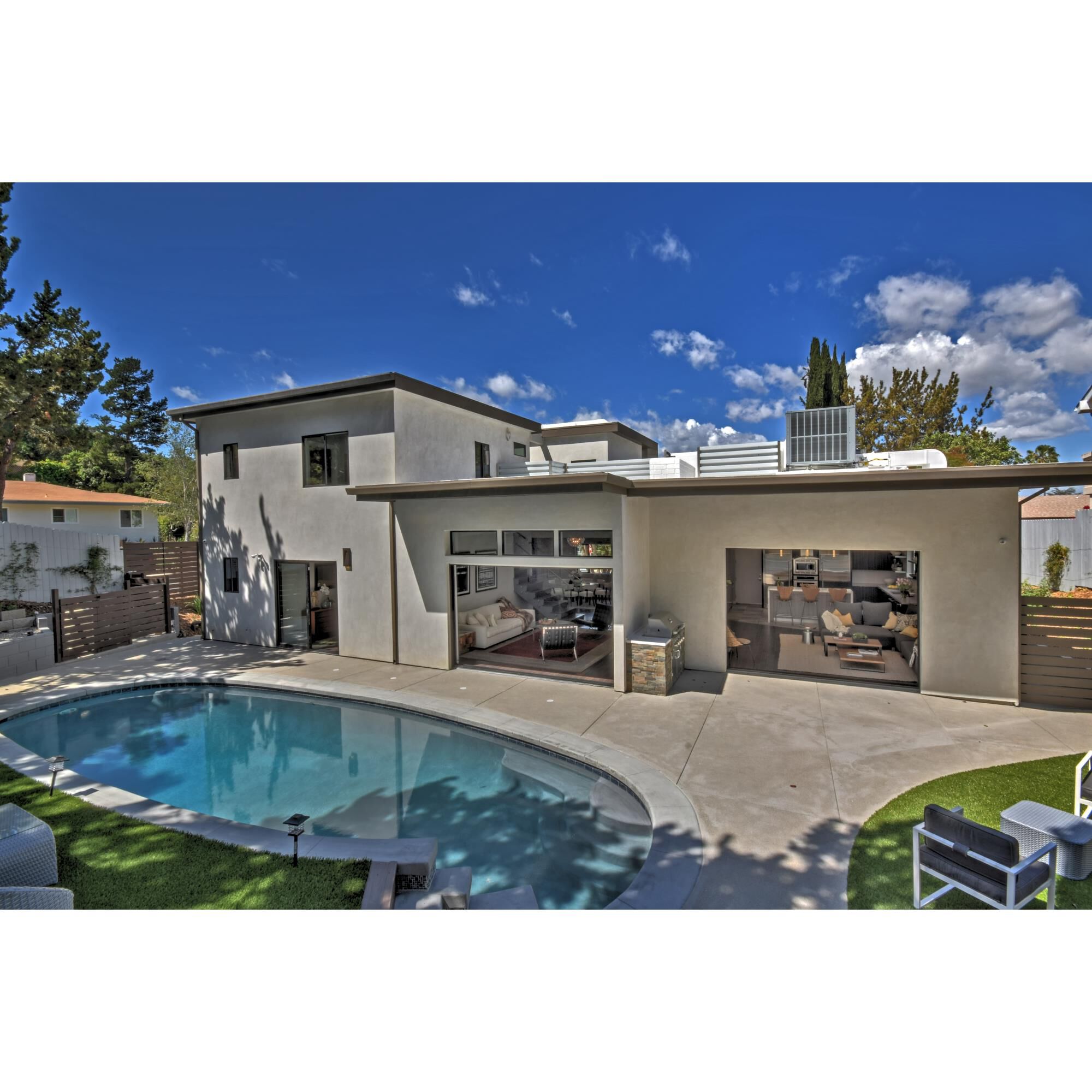 Shown in Architectural Bronze finish