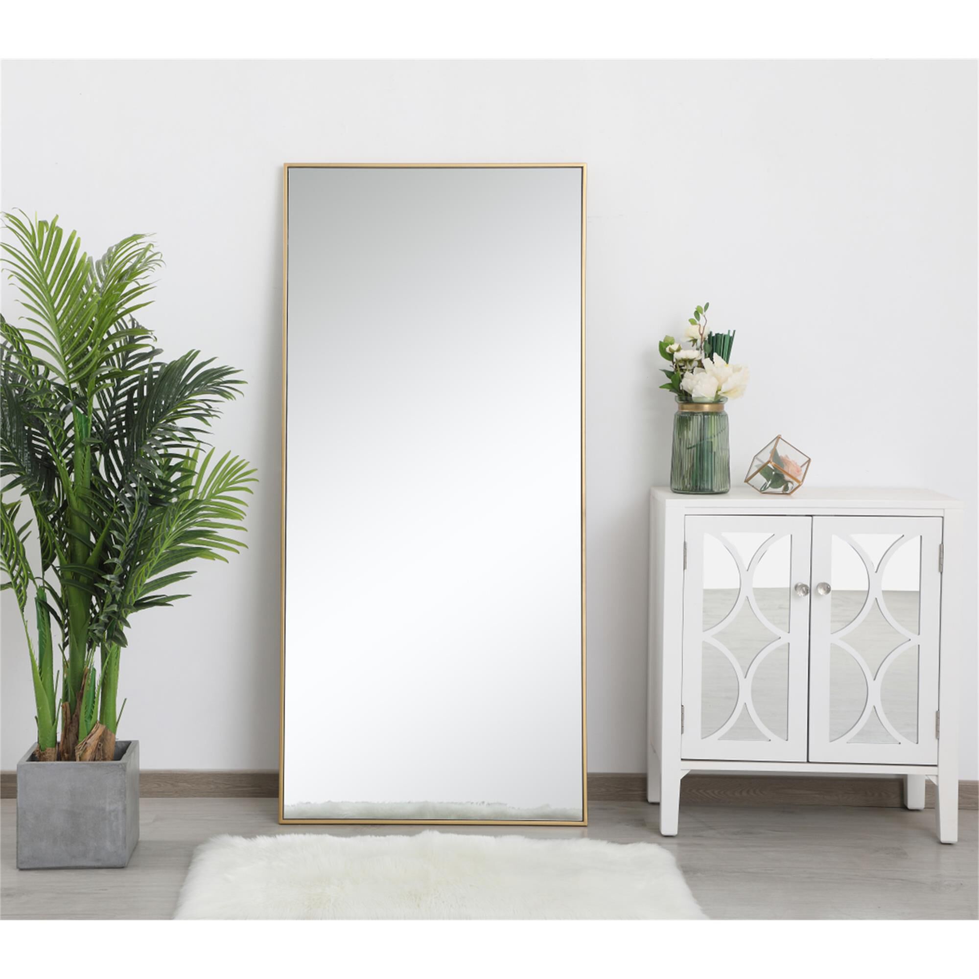 Shown in Silver finish and Clear Mirror Beveled glass