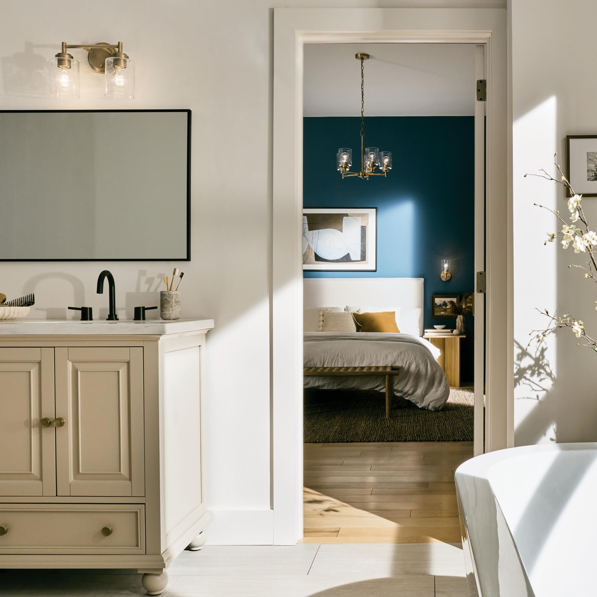 Shown in Natural Brass finish and Clear Seeded glass