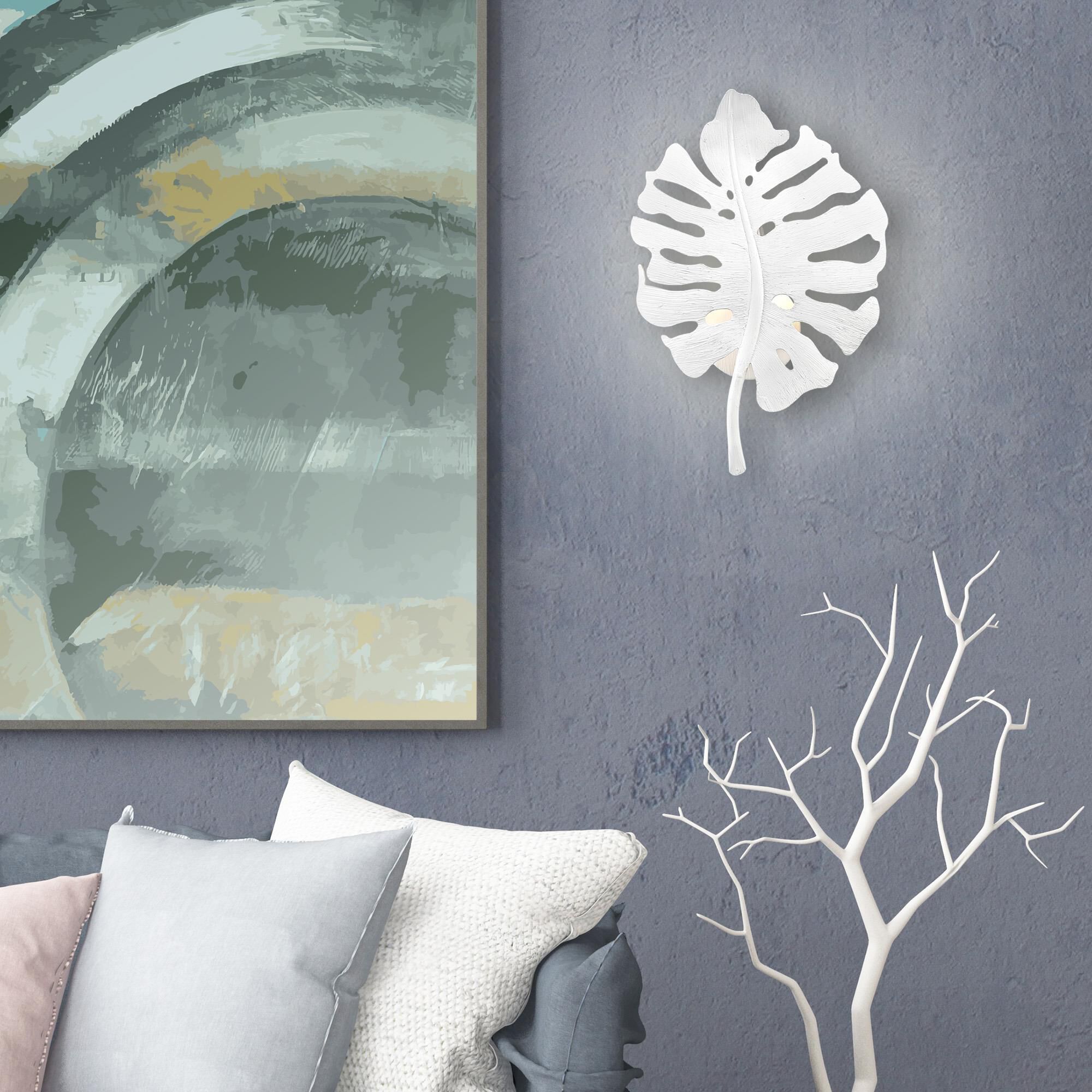 Shown in Textured White Plaster finish