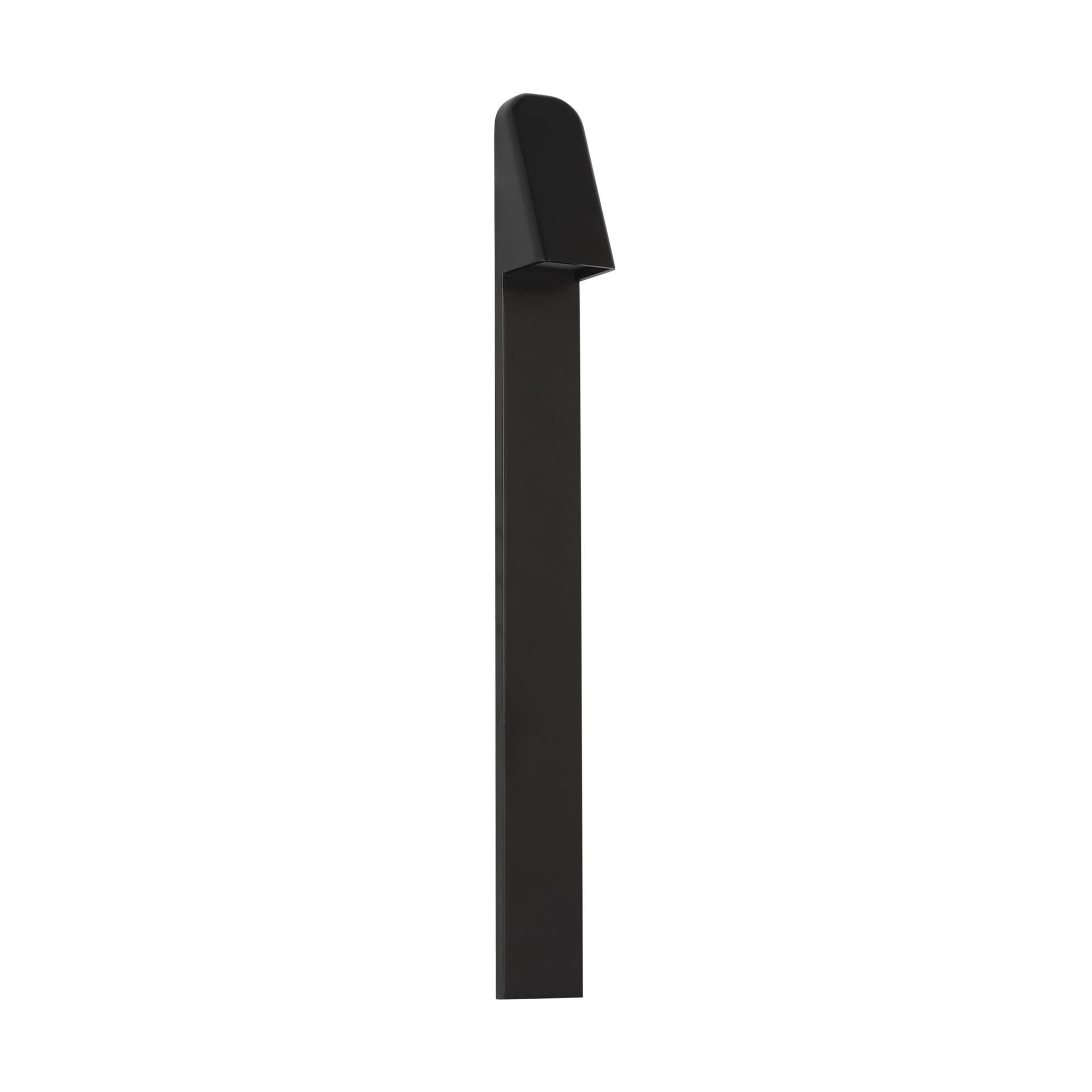 Shown in Outdoor Black finish and Aluminum shade