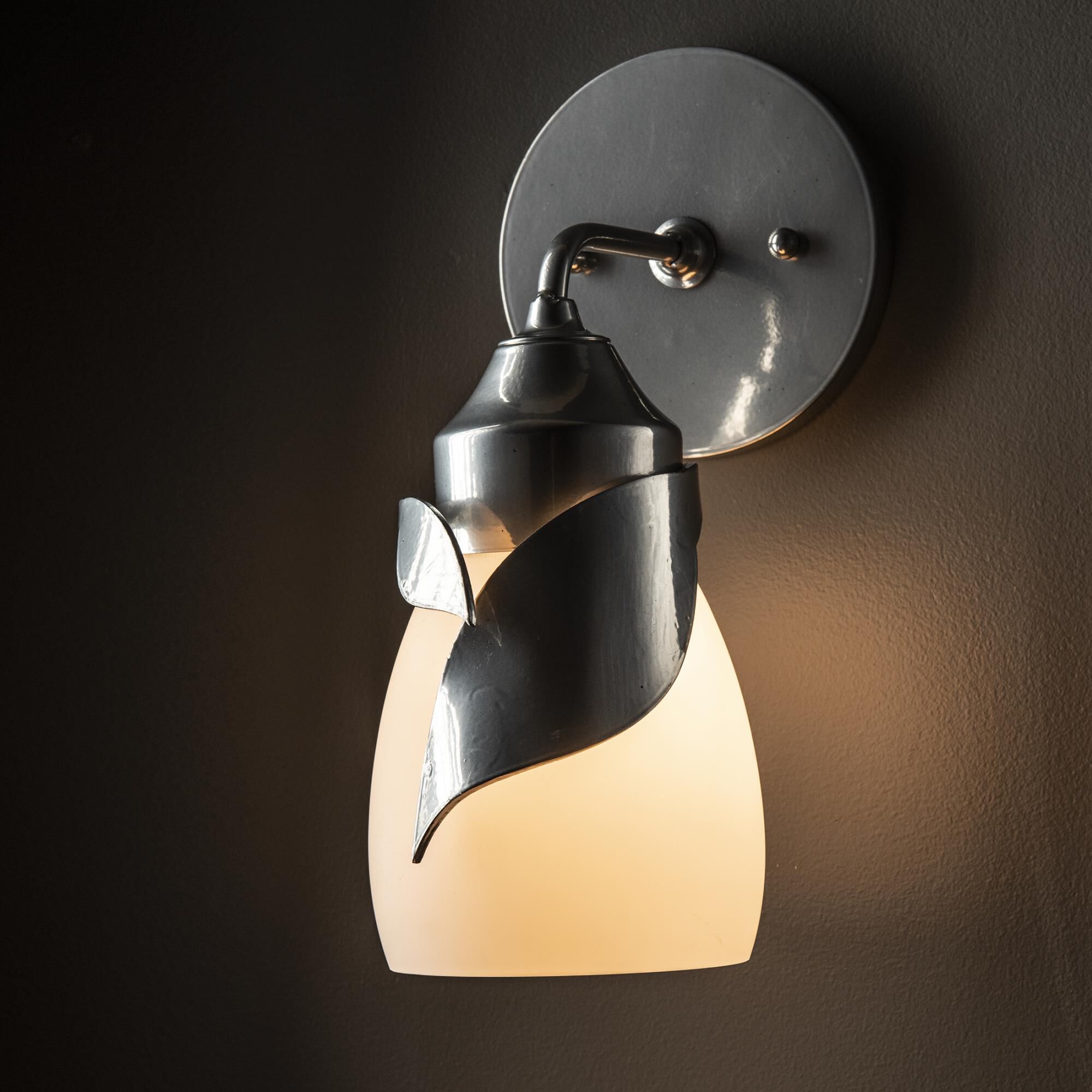 Hubbardton Forge Lapas 10 Inch Wall Sconce